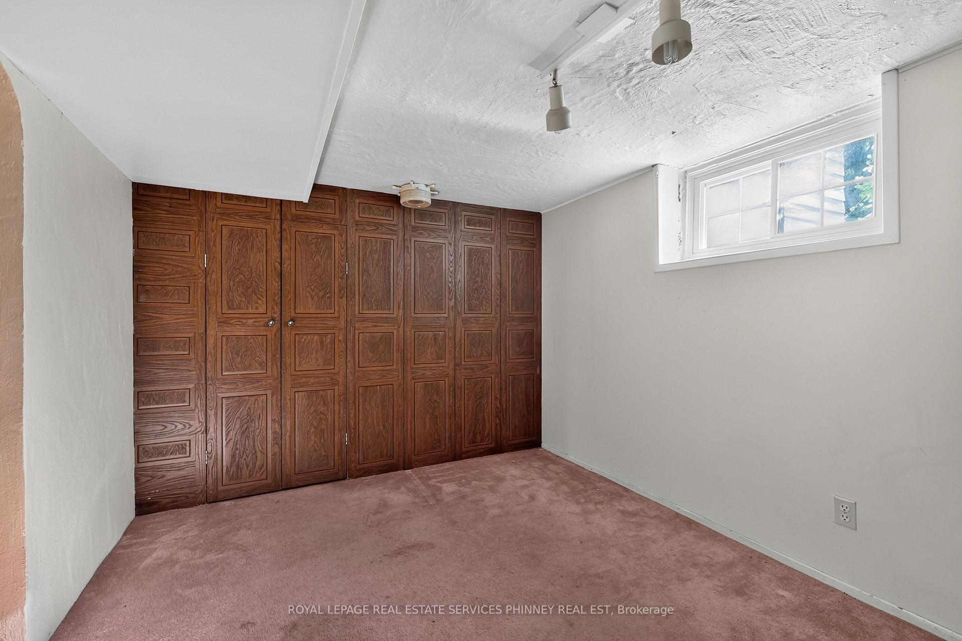 Photo 31 of 40 Pinewood Trail, Mississauga, Mineola — HOMEH