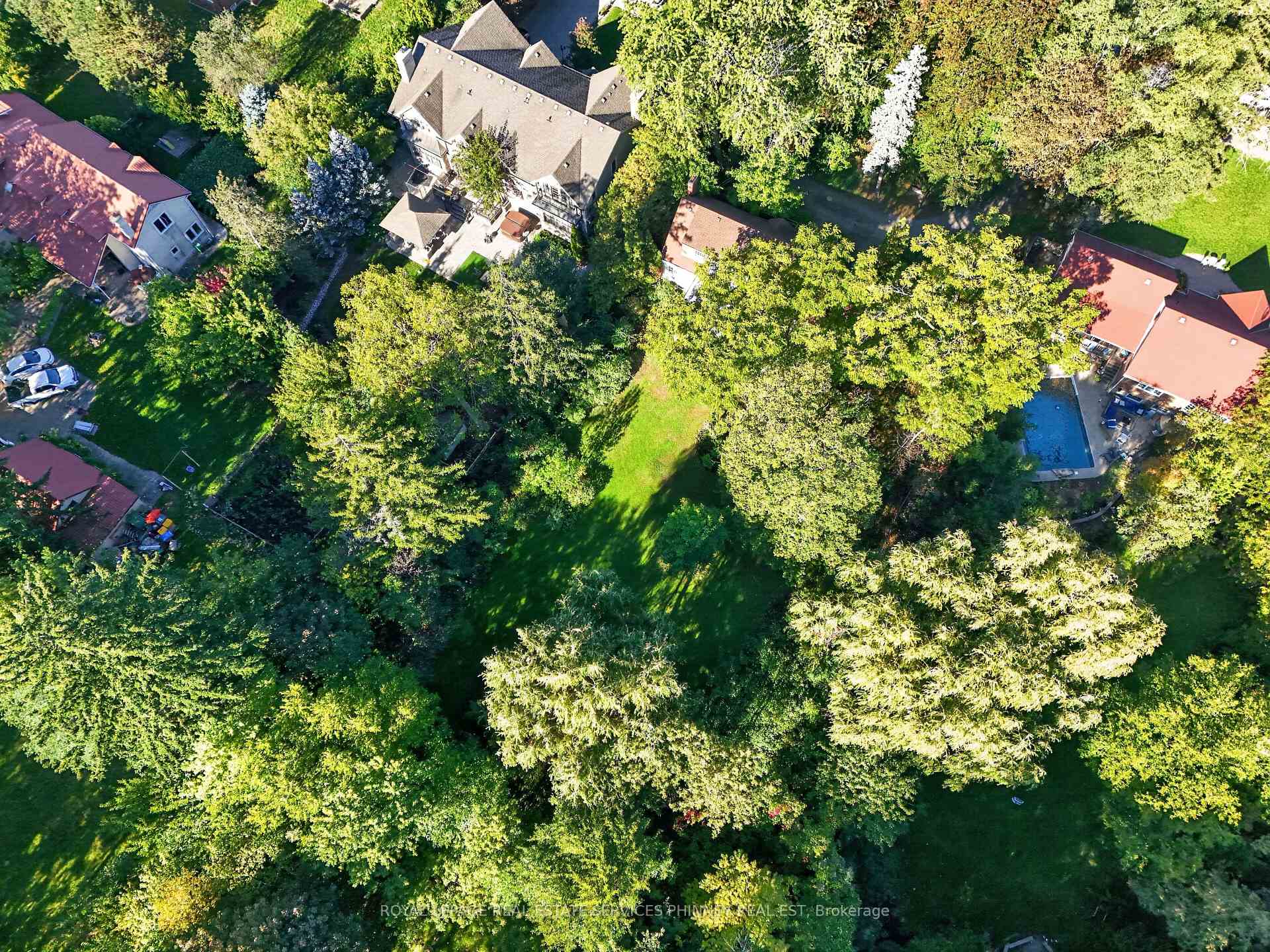 Photo 41 of 40 Pinewood Trail, Mississauga, Mineola — HOMEH