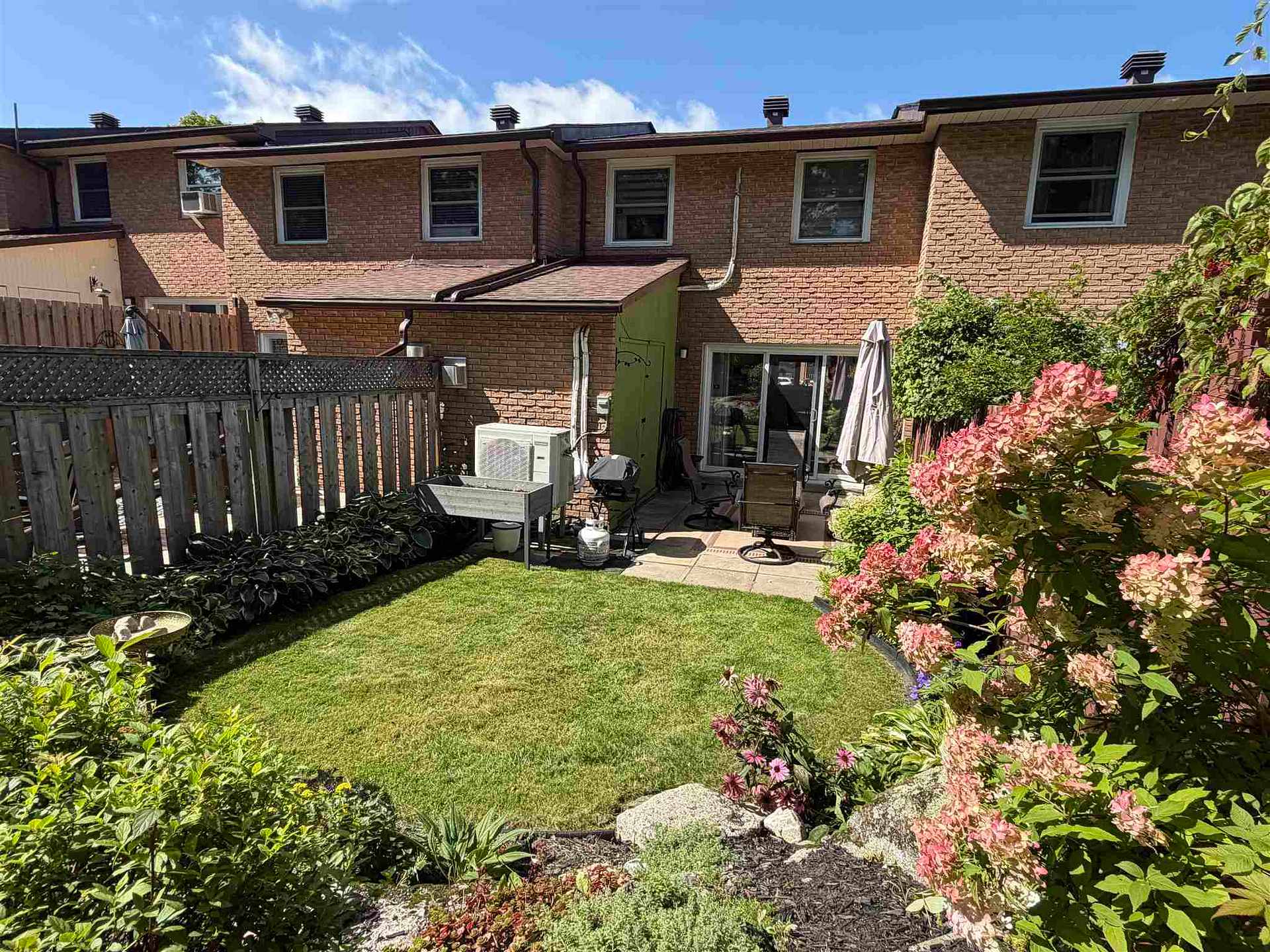 Photo 11 of 40 Frame Crescent, Elliot Lake — HOMEH