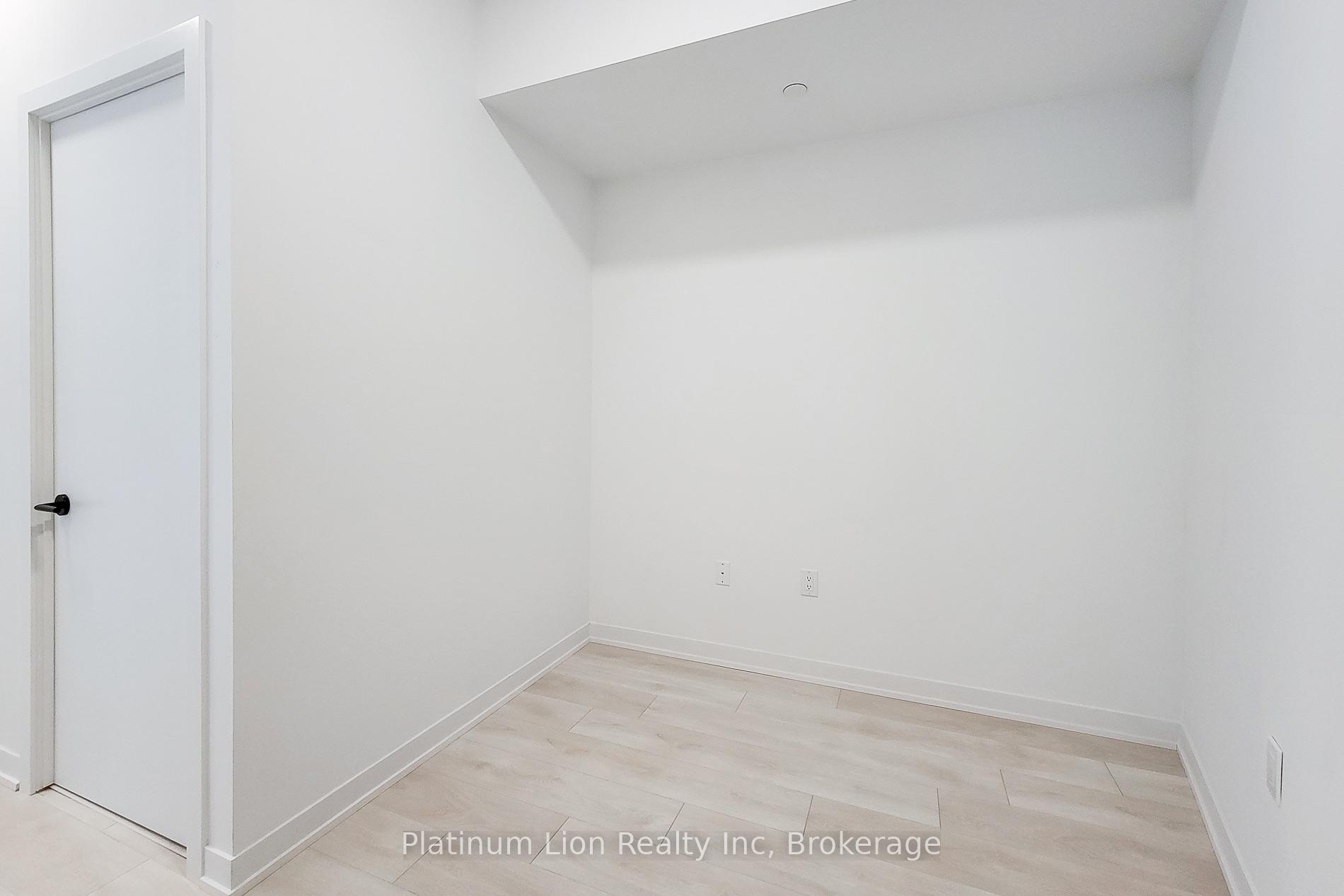 Photo 6 of Unit 113, 4878 Powers Common, Burlington, Alton — HOMEH
