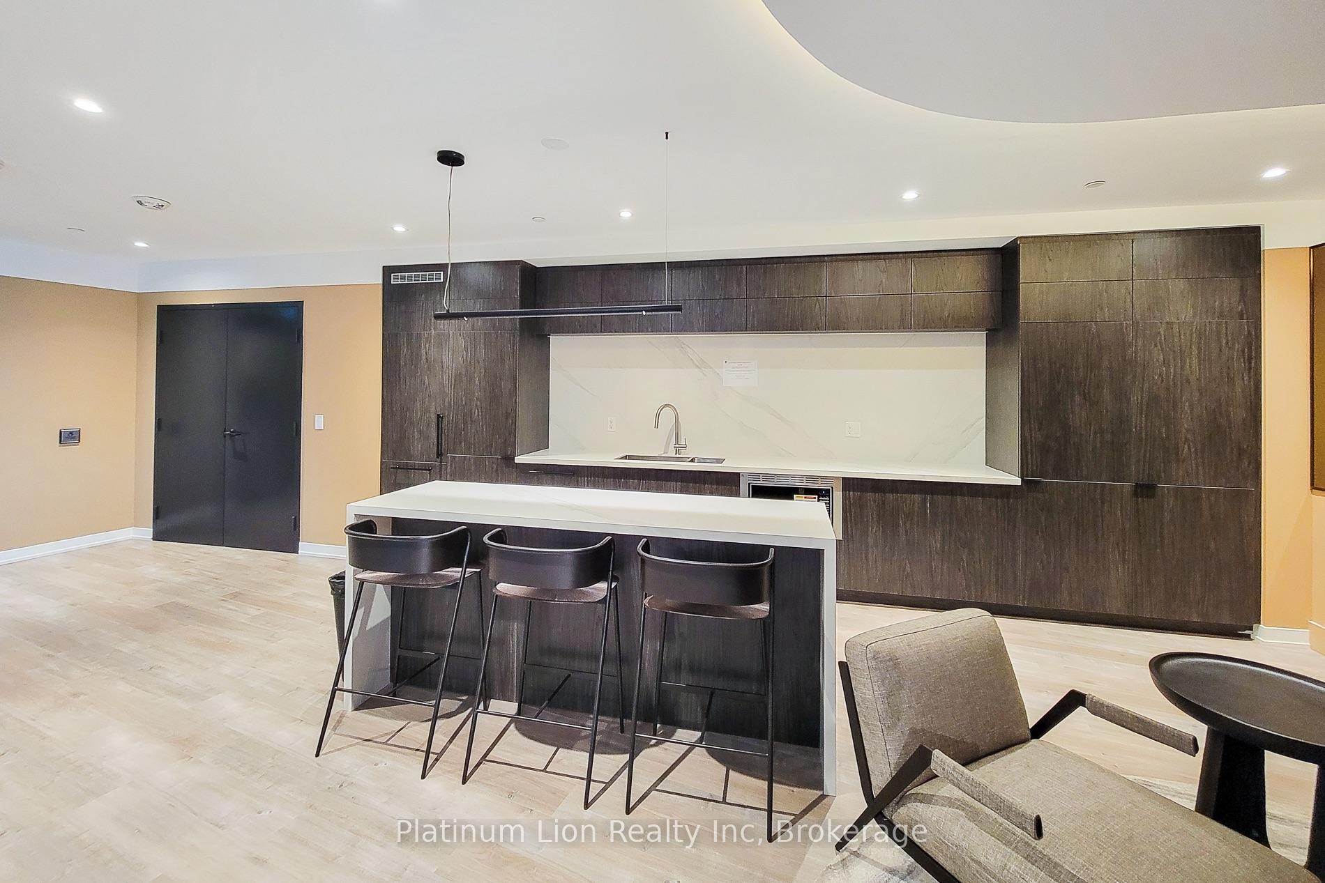 Photo 35 of Unit 113, 4878 Powers Common, Burlington, Alton — HOMEH
