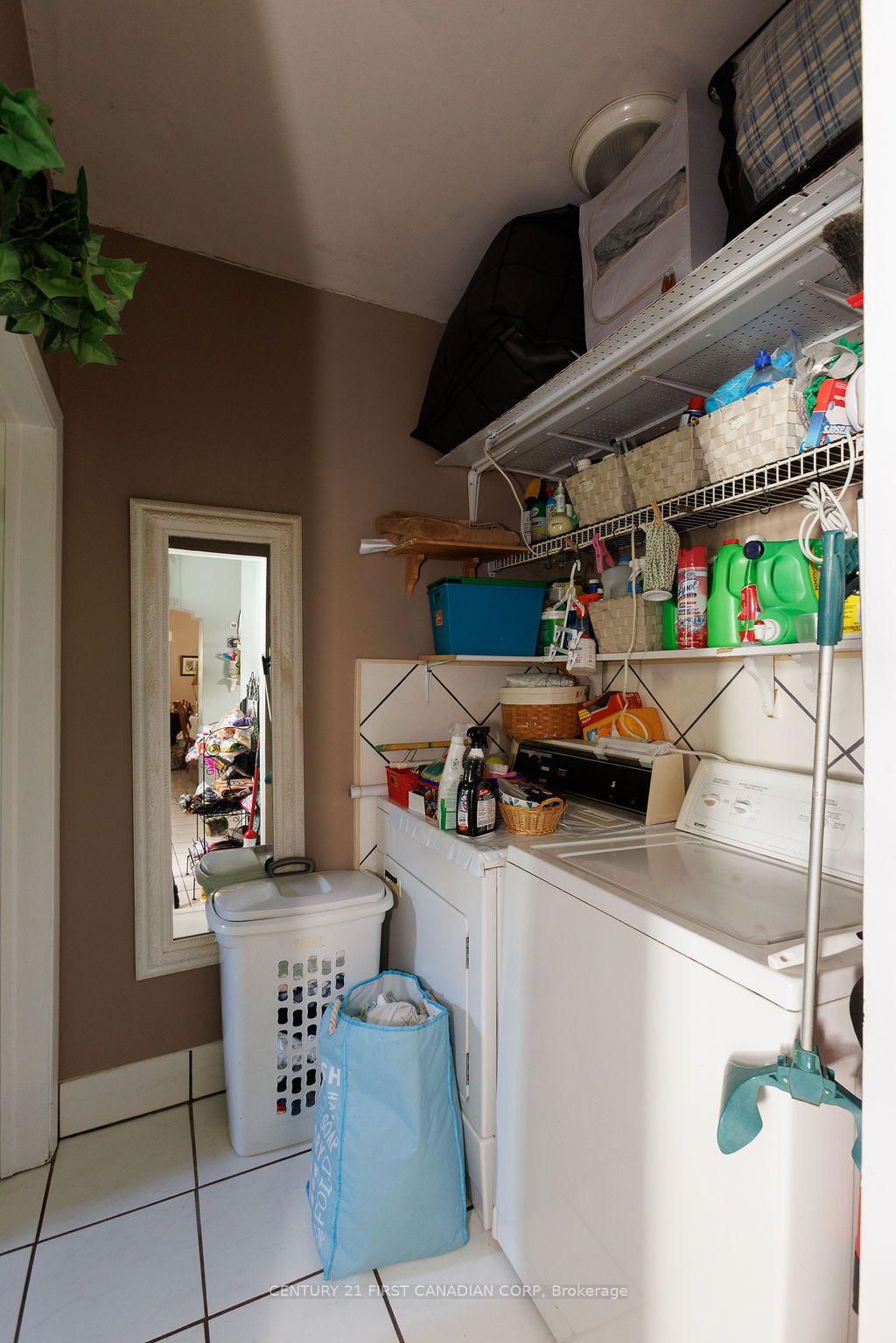 Photo 11 of 13 Springbank Drive, London, South E — HOMEH