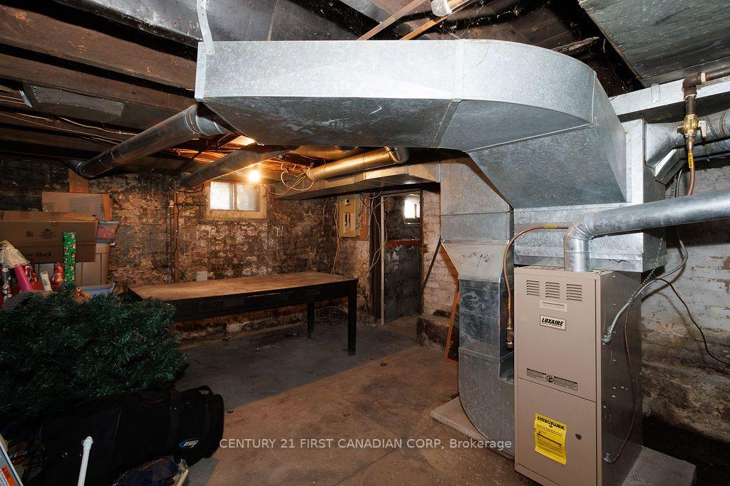 Photo 47 of 13 Springbank Drive, London, South E — HOMEH