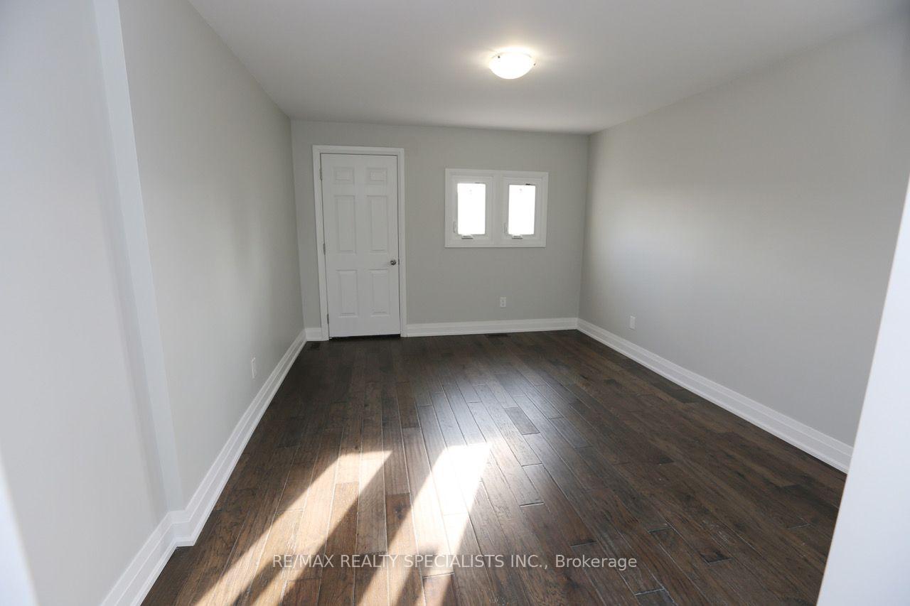 Photo 4 of Unit Upper, 12 Wiltshire Avenue, Toronto, Weston-Pellam Park — HOMEH