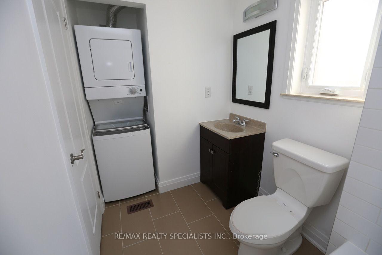 Photo 6 of Unit Upper, 12 Wiltshire Avenue, Toronto, Weston-Pellam Park — HOMEH