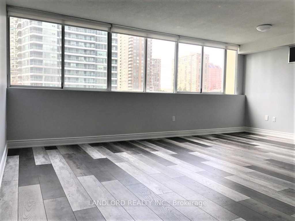 Photo 3 of Unit 405, 3590 Kaneff Crescent, Mississauga, Mississauga Valleys — HOMEH