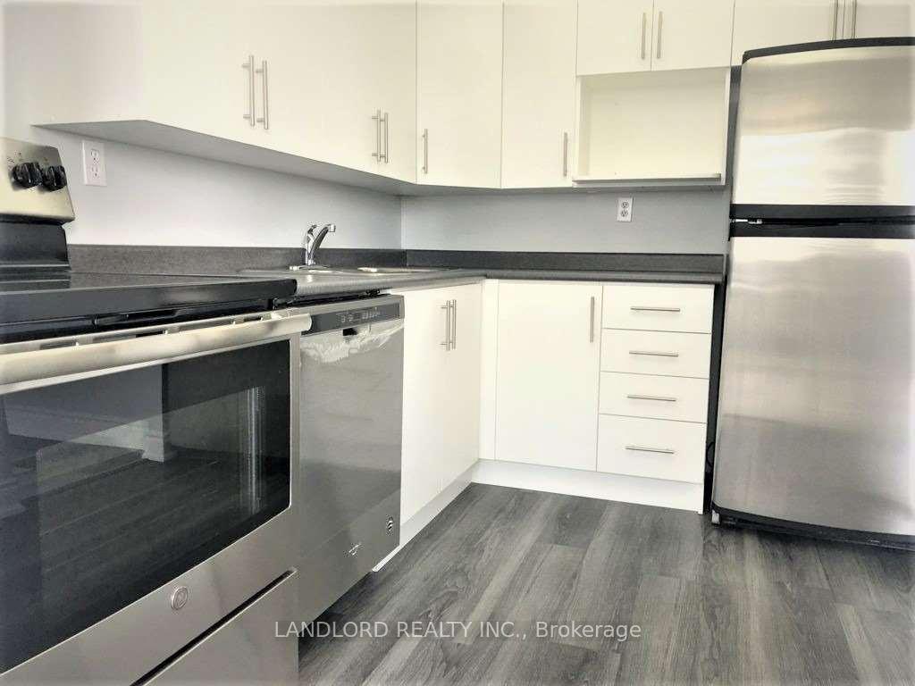 Photo 9 of Unit 405, 3590 Kaneff Crescent, Mississauga, Mississauga Valleys — HOMEH
