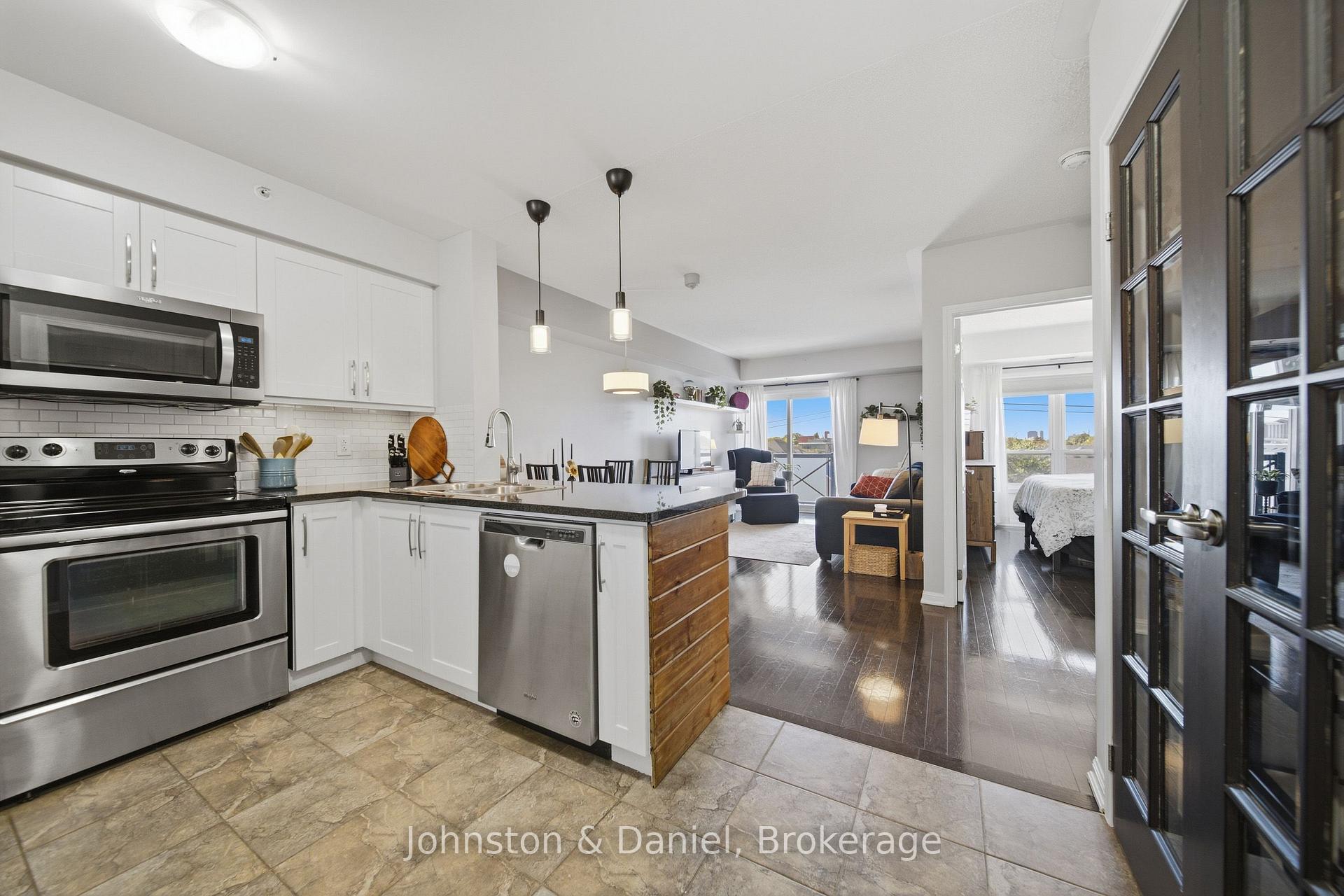 Photo of Unit 413, 10 Mendelssohn Street