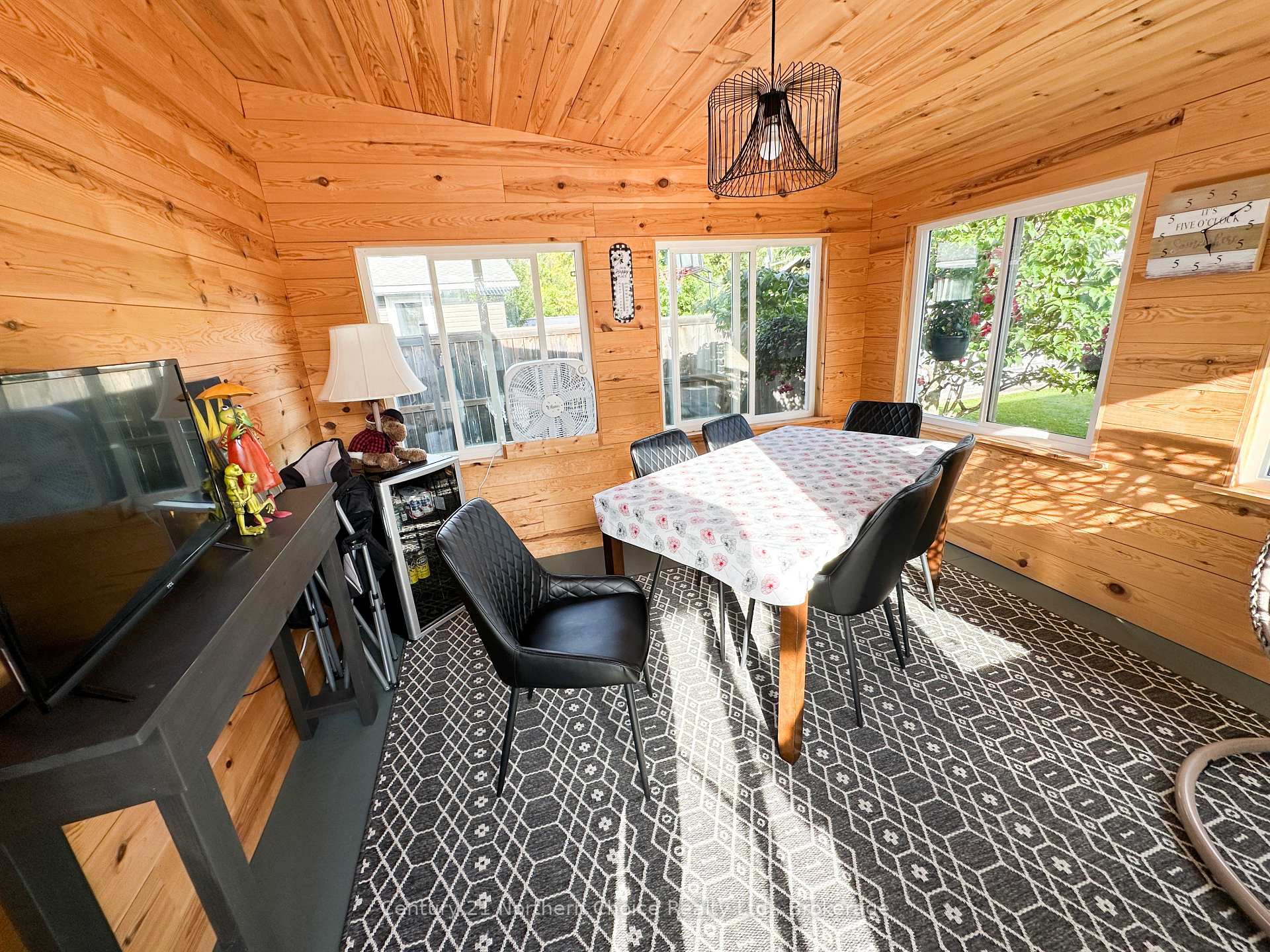 Photo 26 of 52 Dickenson Road, Red Lake — HOMEH