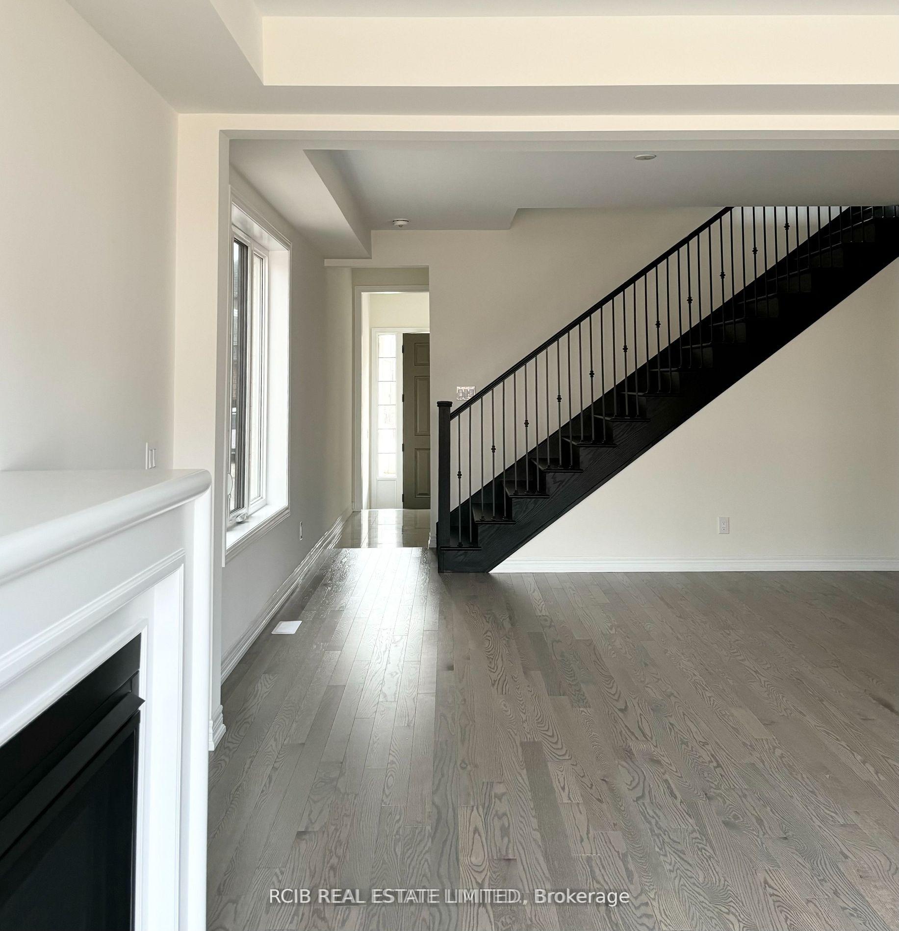 Photo 2 of 27 Georgina Street S, Kitchener, Pioneer Park/Doon/Wyldwoods — HOMEH
