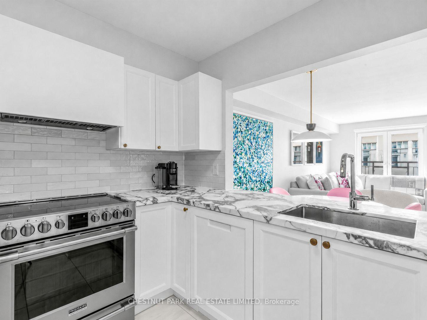 Photo 11 of Unit 505, 1 Balmoral Avenue, Toronto, Yonge-St. Clair — HOMEH