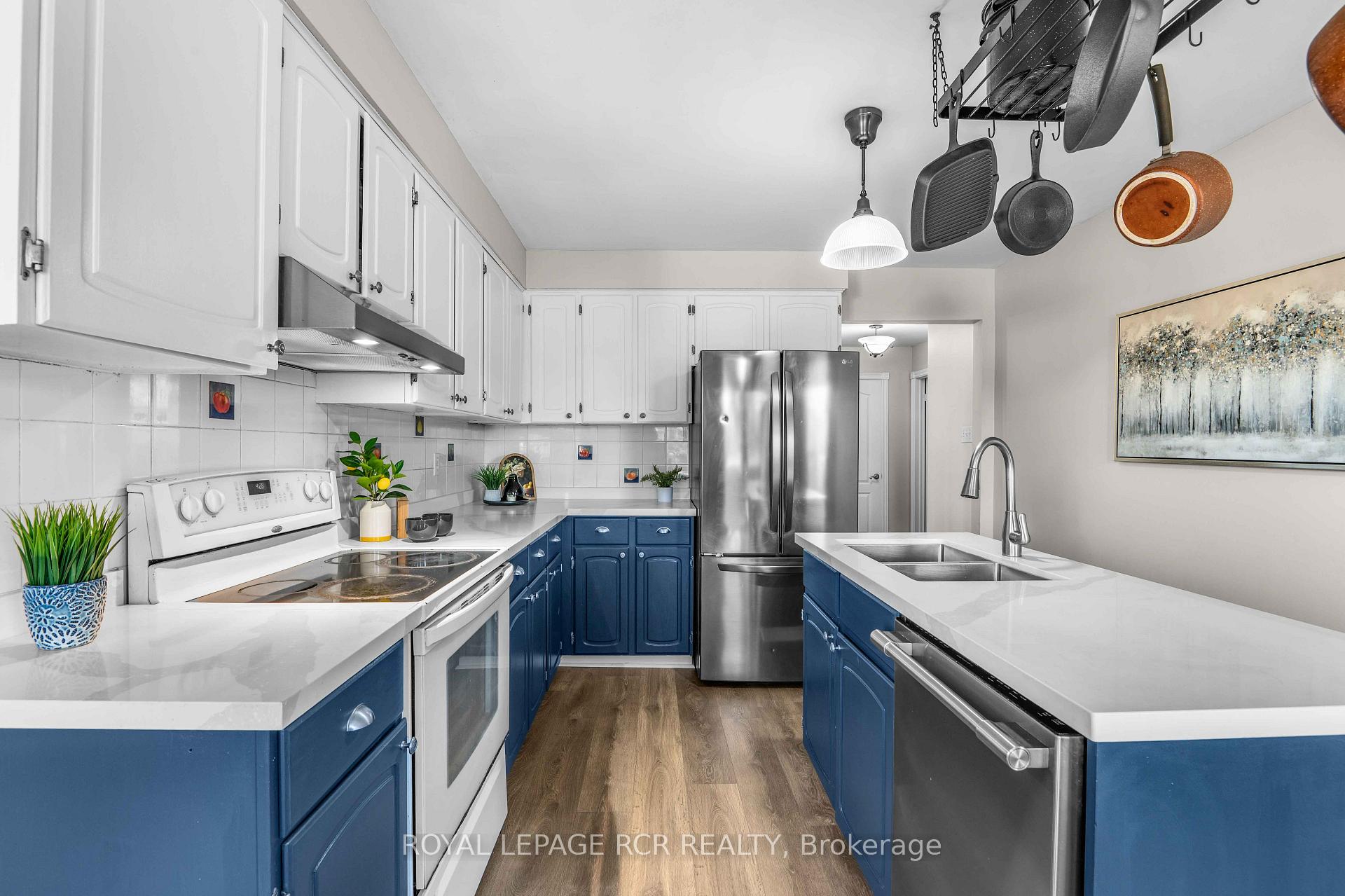 Photo 11 of 220 Edenwood Crescent, Orangeville — HOMEH