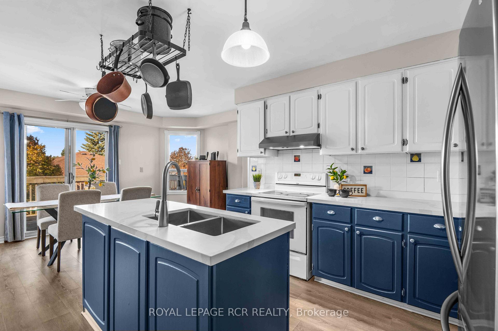 Photo 12 of 220 Edenwood Crescent, Orangeville — HOMEH