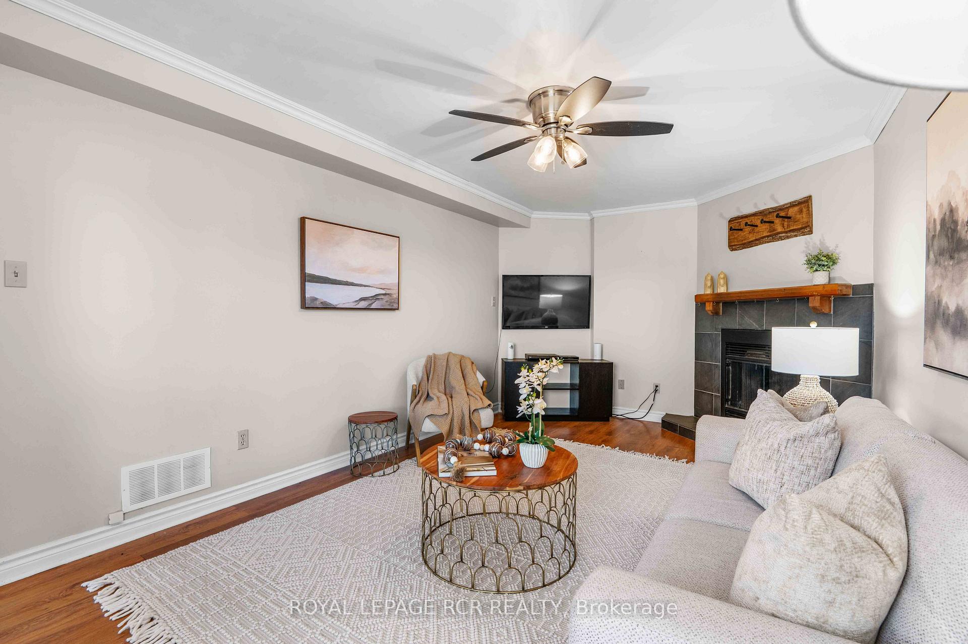 Photo 15 of 220 Edenwood Crescent, Orangeville — HOMEH