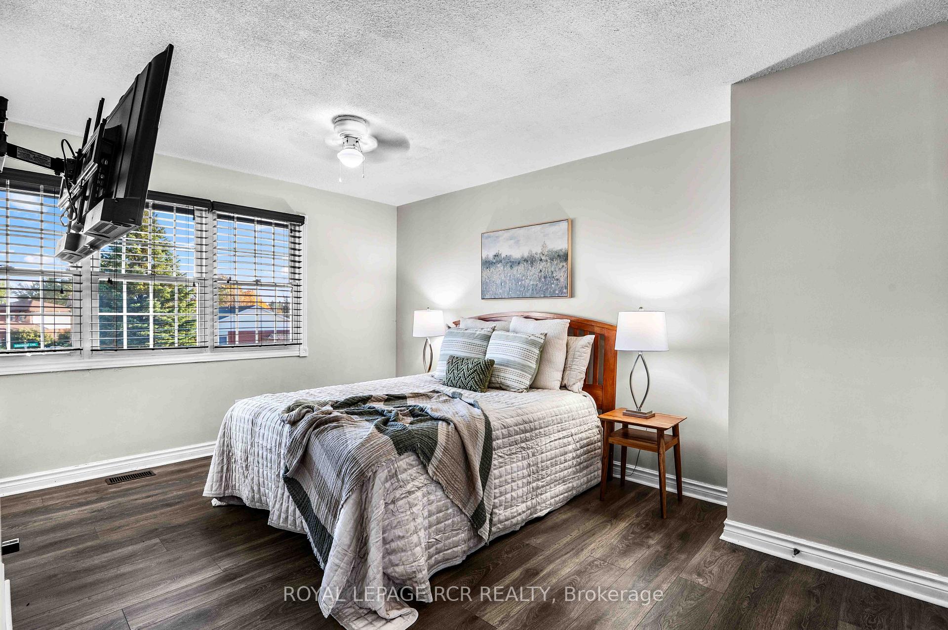 Photo 25 of 220 Edenwood Crescent, Orangeville — HOMEH