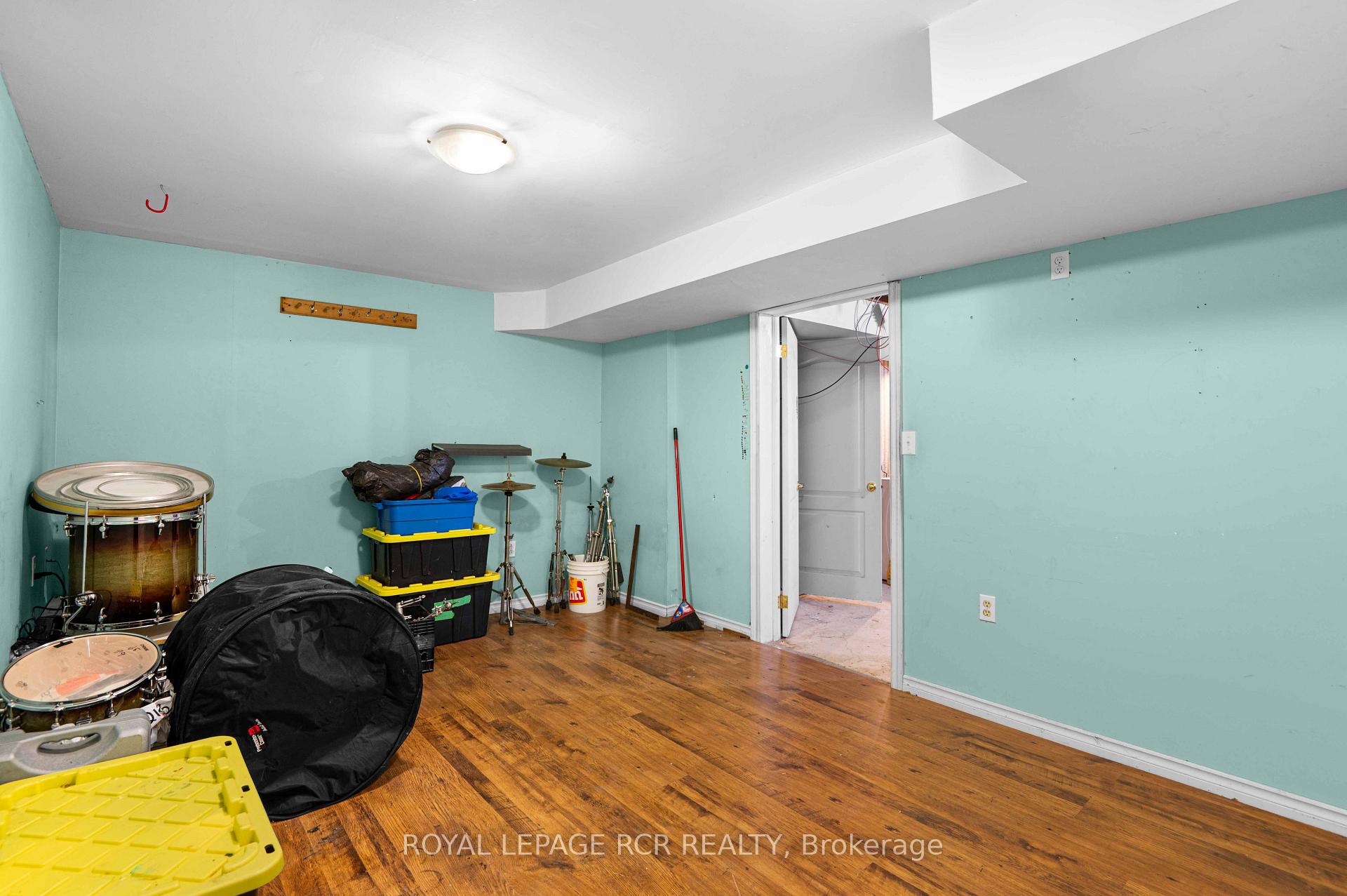 Photo 35 of 220 Edenwood Crescent, Orangeville — HOMEH