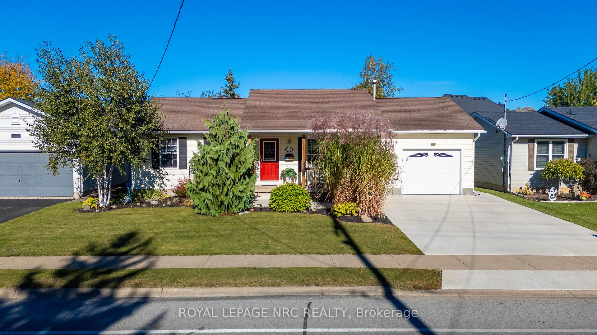 Photo of 375 Albany Street