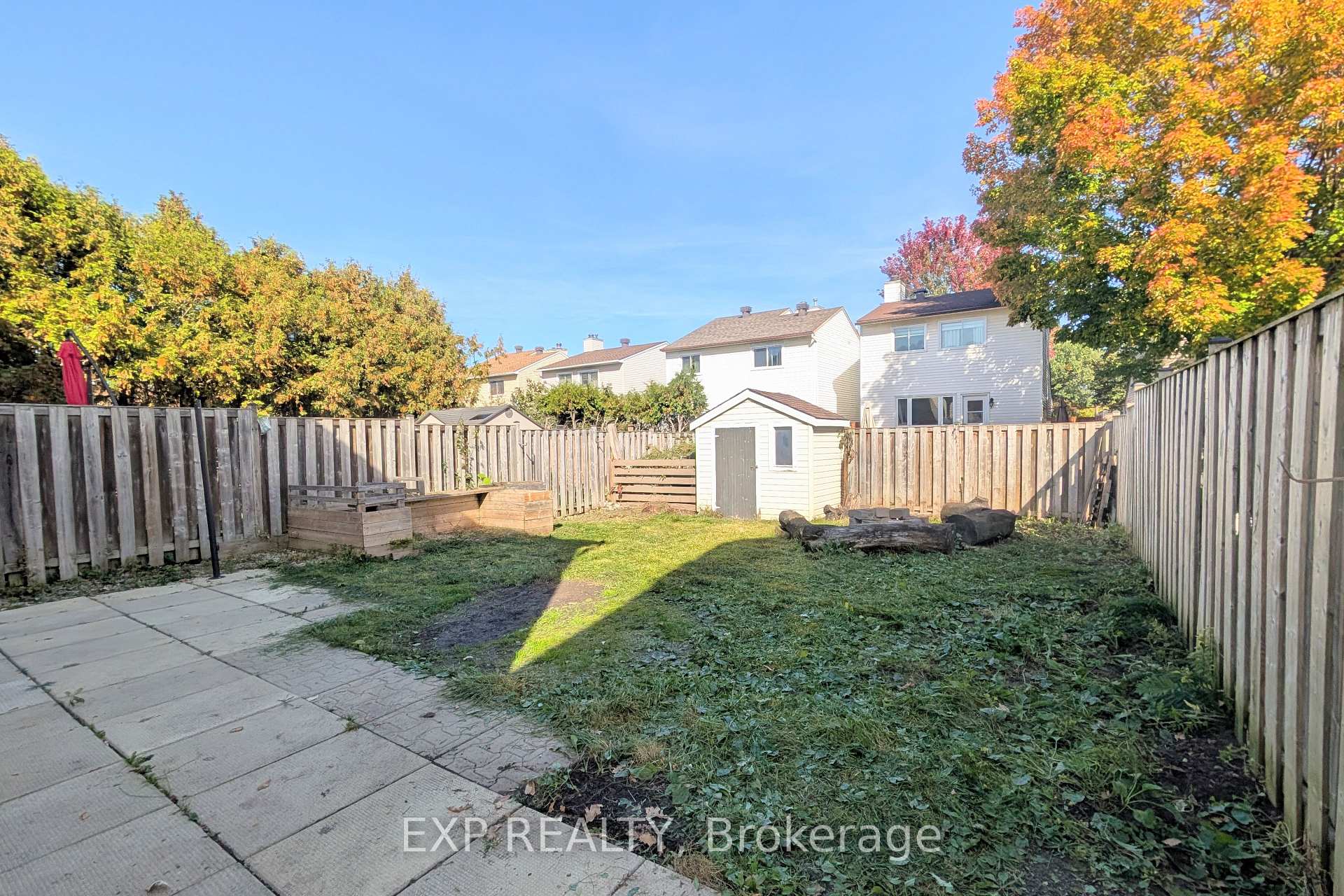 Photo 11 of 7 Fulham Court, Ottawa, Barrhaven - On the Green — HOMEH