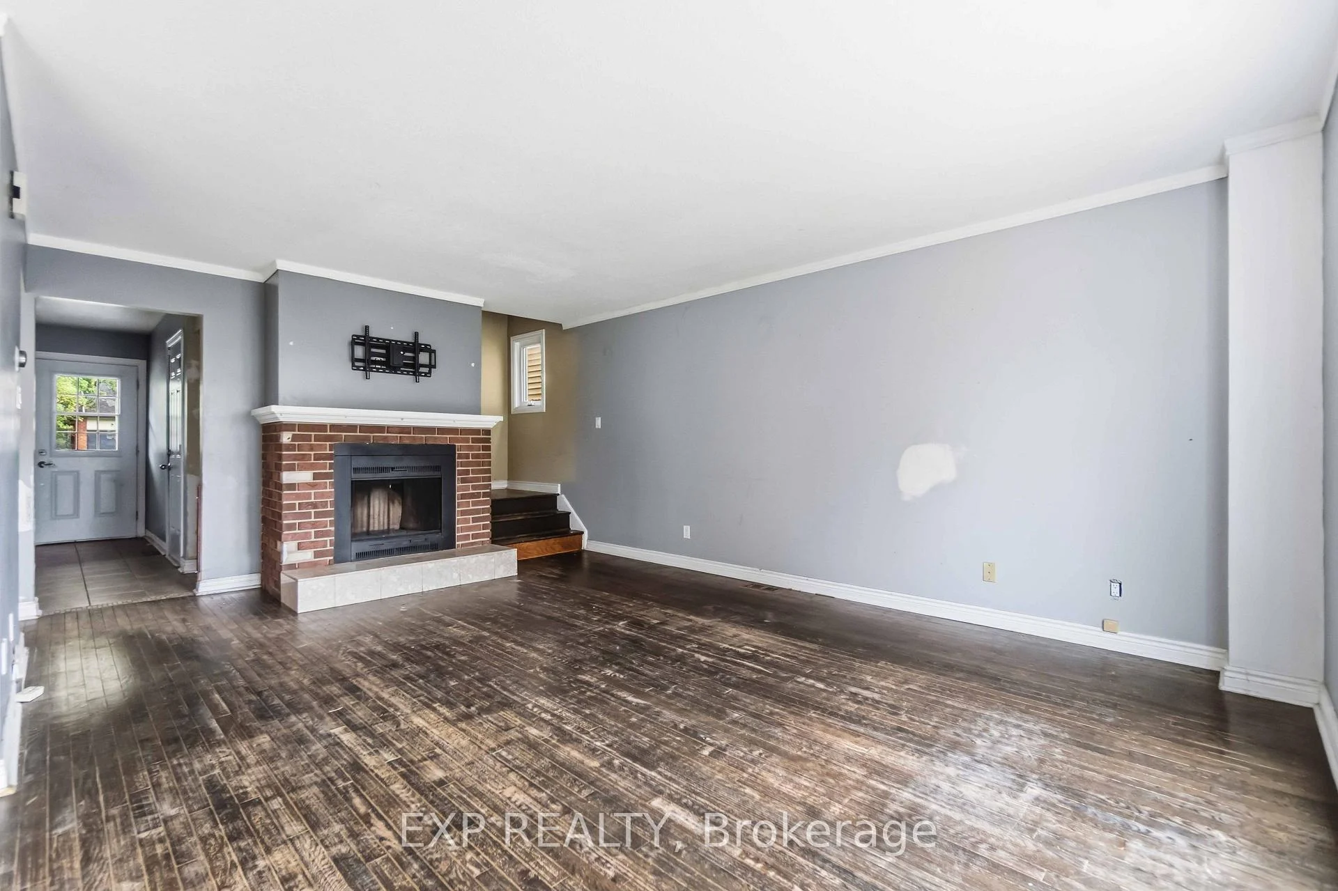 Photo 16 of 7 Fulham Court, Ottawa, Barrhaven - On the Green — HOMEH