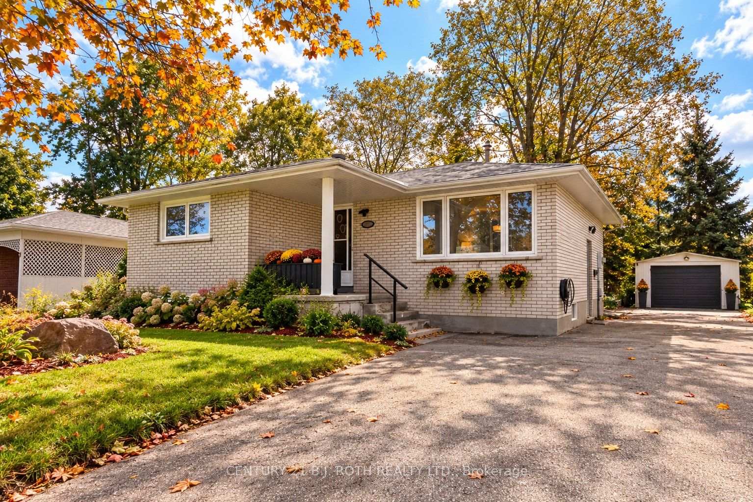 Photo 28 of 5 East Gate, Barrie, Grove East — HOMEH