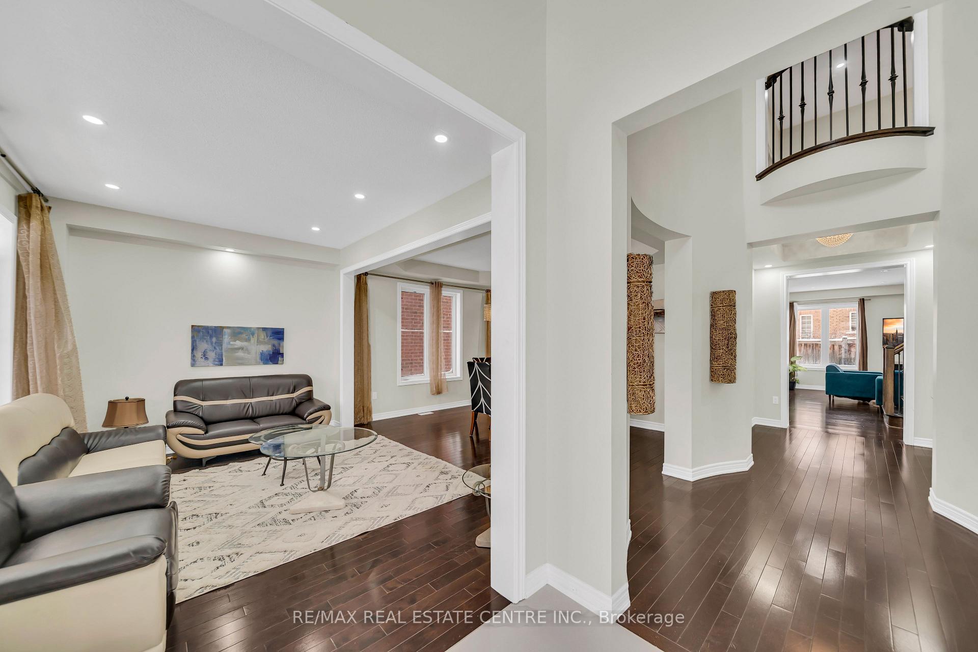 Photo 13 of 10 Vidal Road, Brampton, Credit Valley — HOMEH