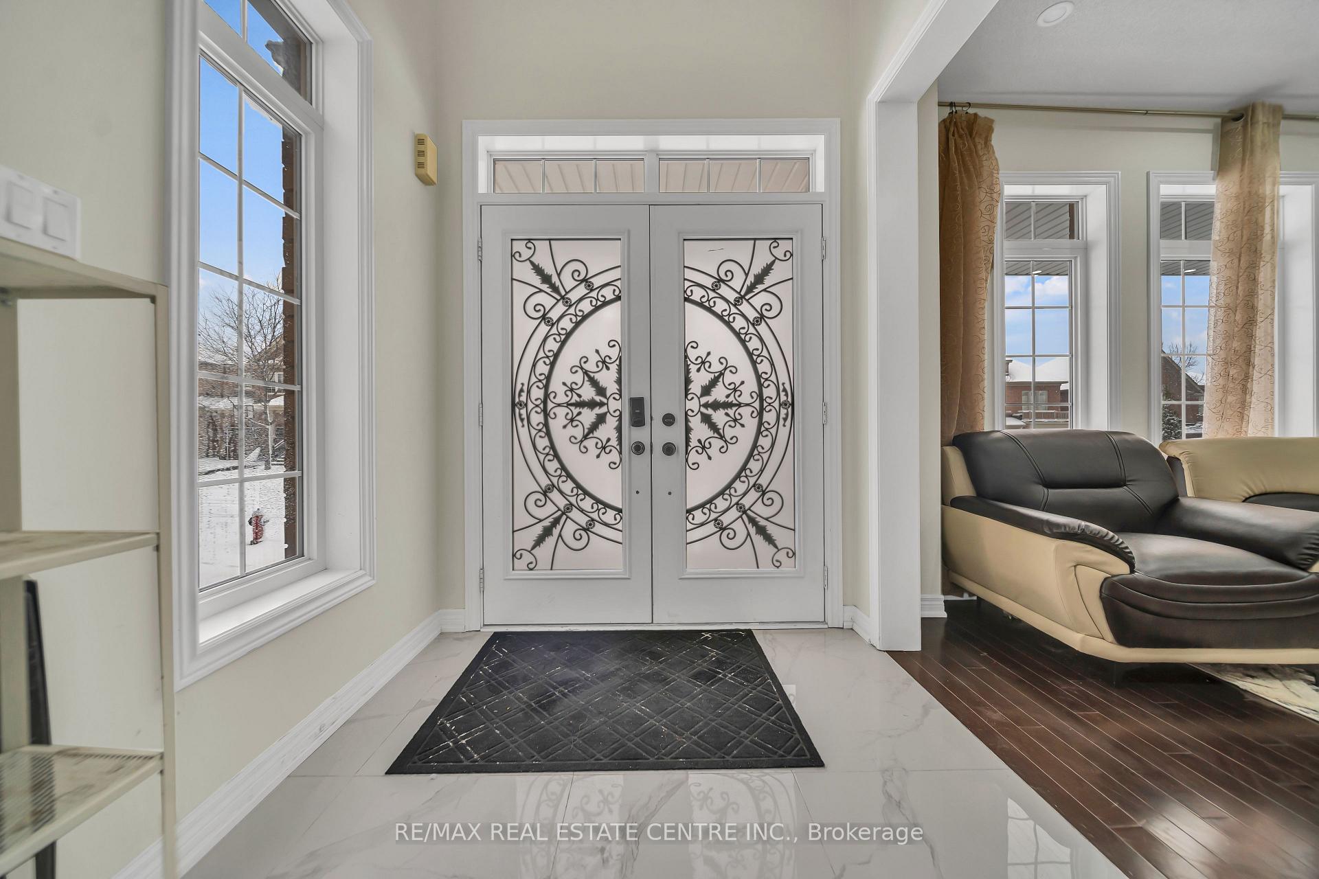 Photo 16 of 10 Vidal Road, Brampton, Credit Valley — HOMEH