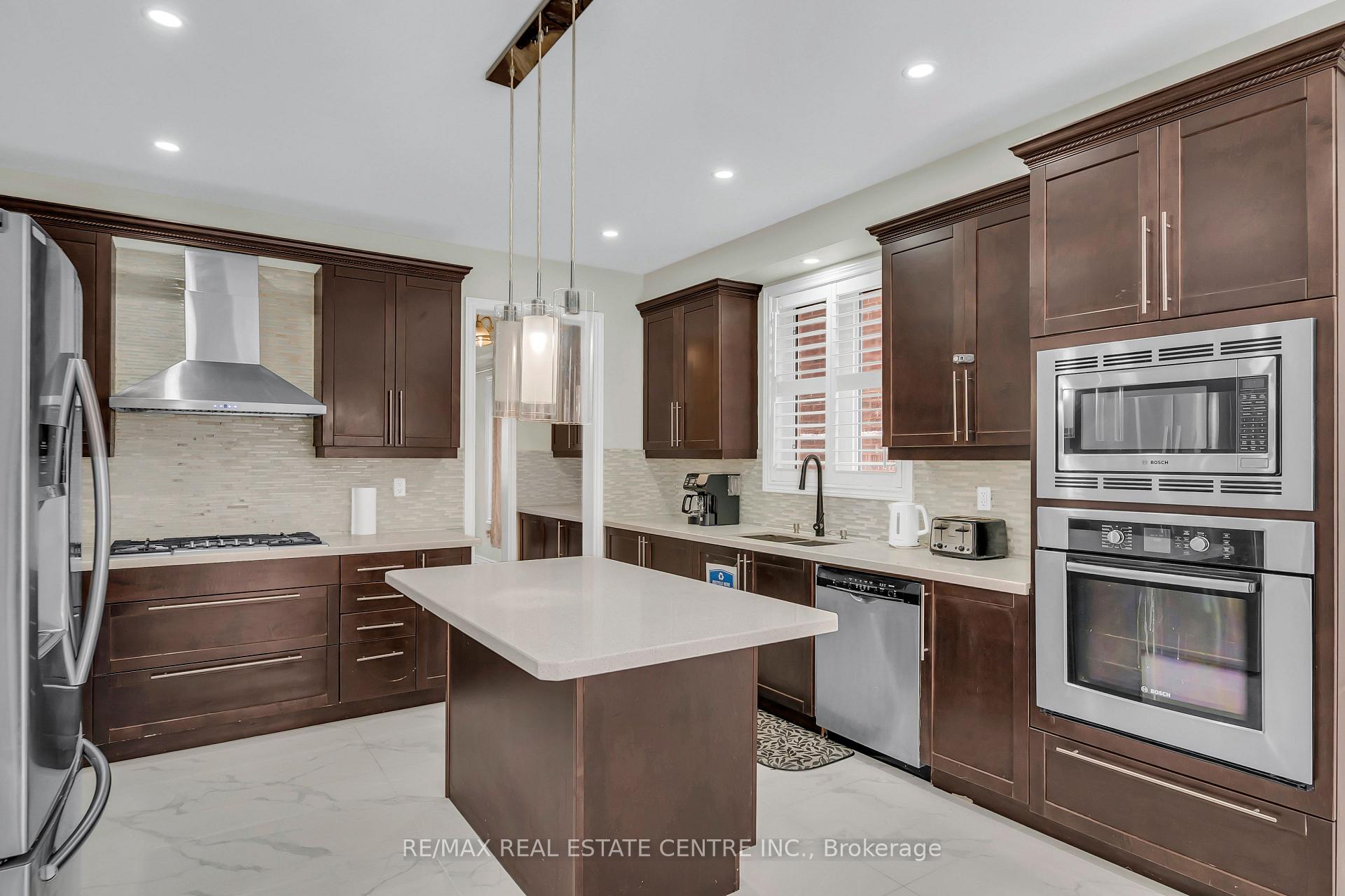 Photo 33 of 10 Vidal Road, Brampton, Credit Valley — HOMEH