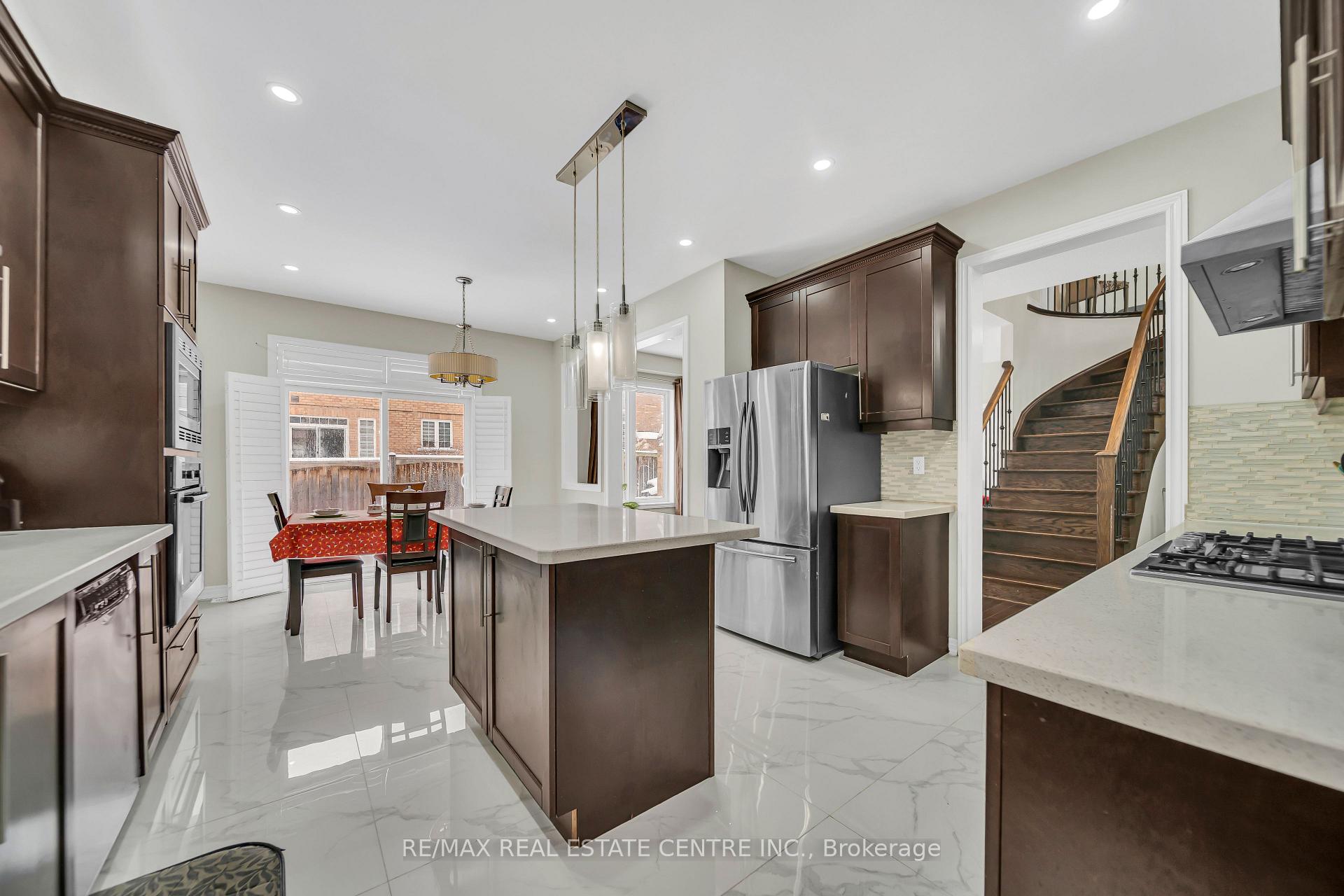 Photo 37 of 10 Vidal Road, Brampton, Credit Valley — HOMEH