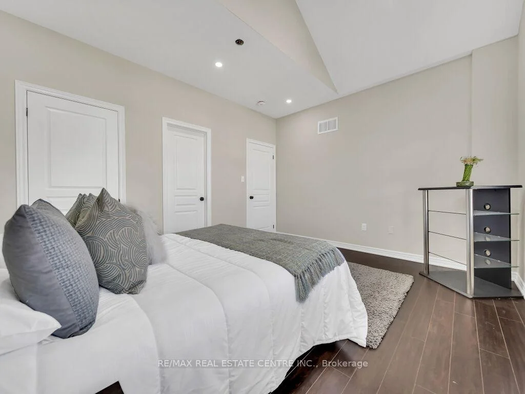 Photo 86 of 10 Vidal Road, Brampton, Credit Valley — HOMEH