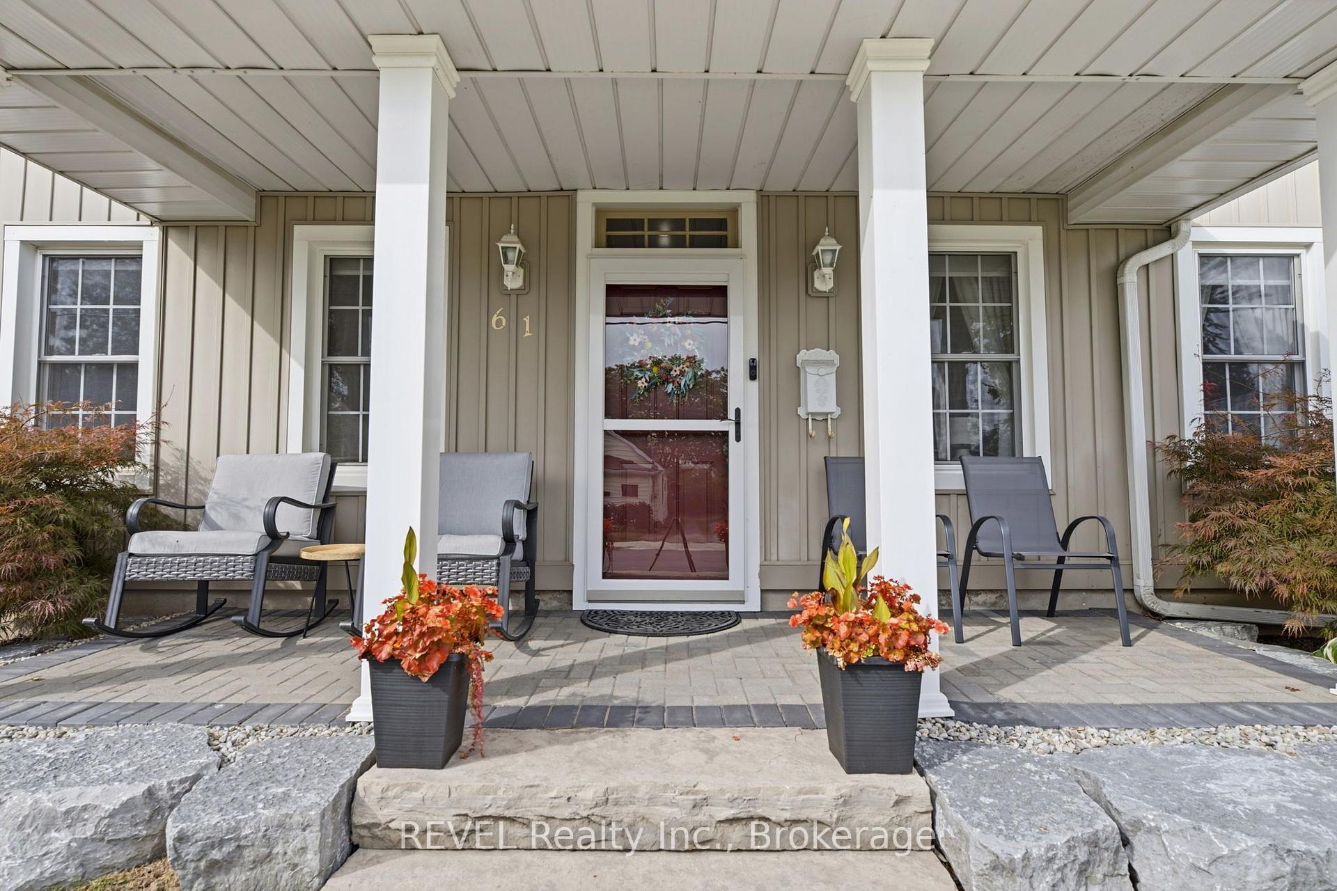 Photo 3 of 61 Queen Street N, Thorold, Thorold Downtown — HOMEH