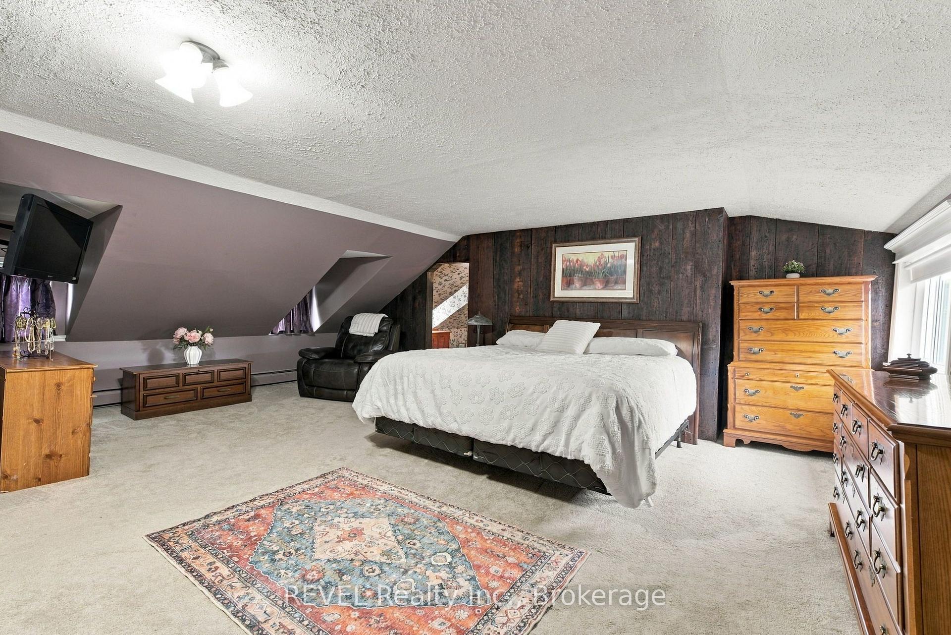 Photo 26 of 61 Queen Street N, Thorold, Thorold Downtown — HOMEH