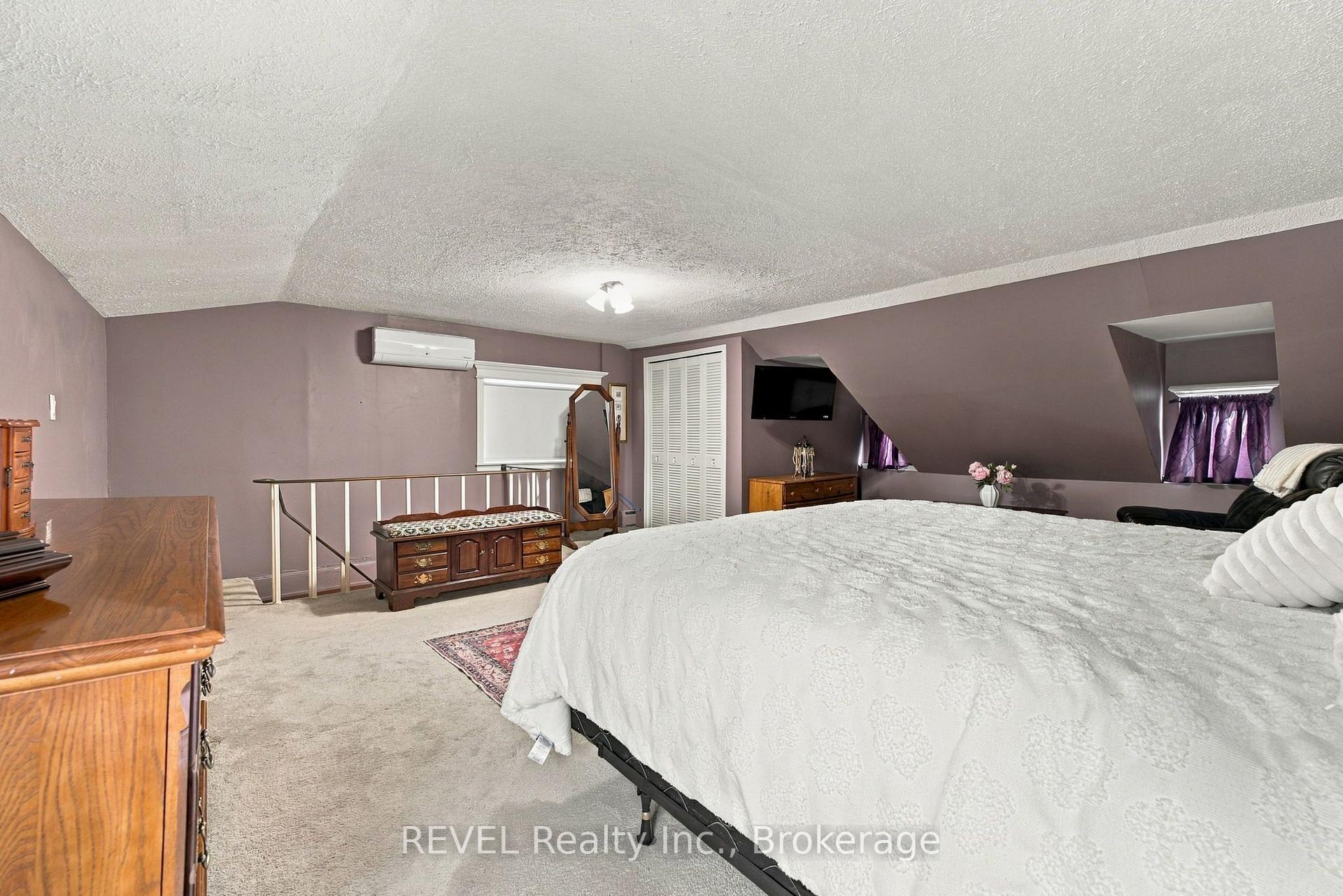 Photo 28 of 61 Queen Street N, Thorold, Thorold Downtown — HOMEH