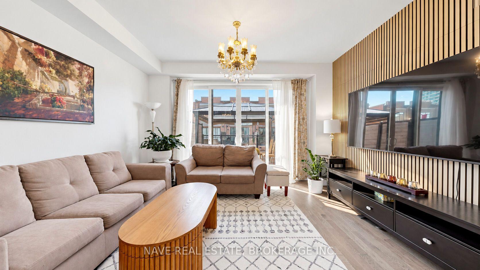Photo 5 of 80 Troon Avenue, Vaughan, Rural Vaughan — HOMEH