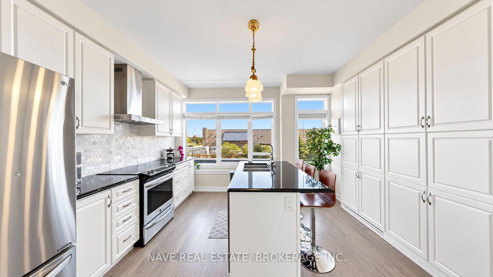 Photo 6 of 80 Troon Avenue, Vaughan, Rural Vaughan — HOMEH
