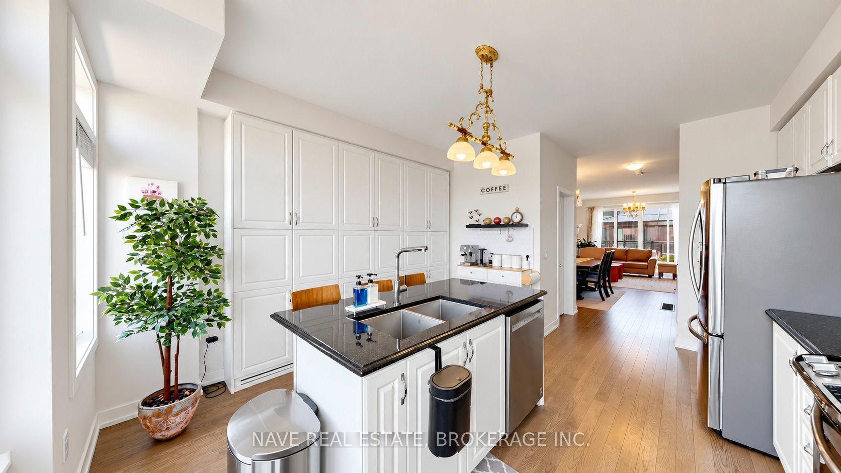 Photo 8 of 80 Troon Avenue, Vaughan, Rural Vaughan — HOMEH