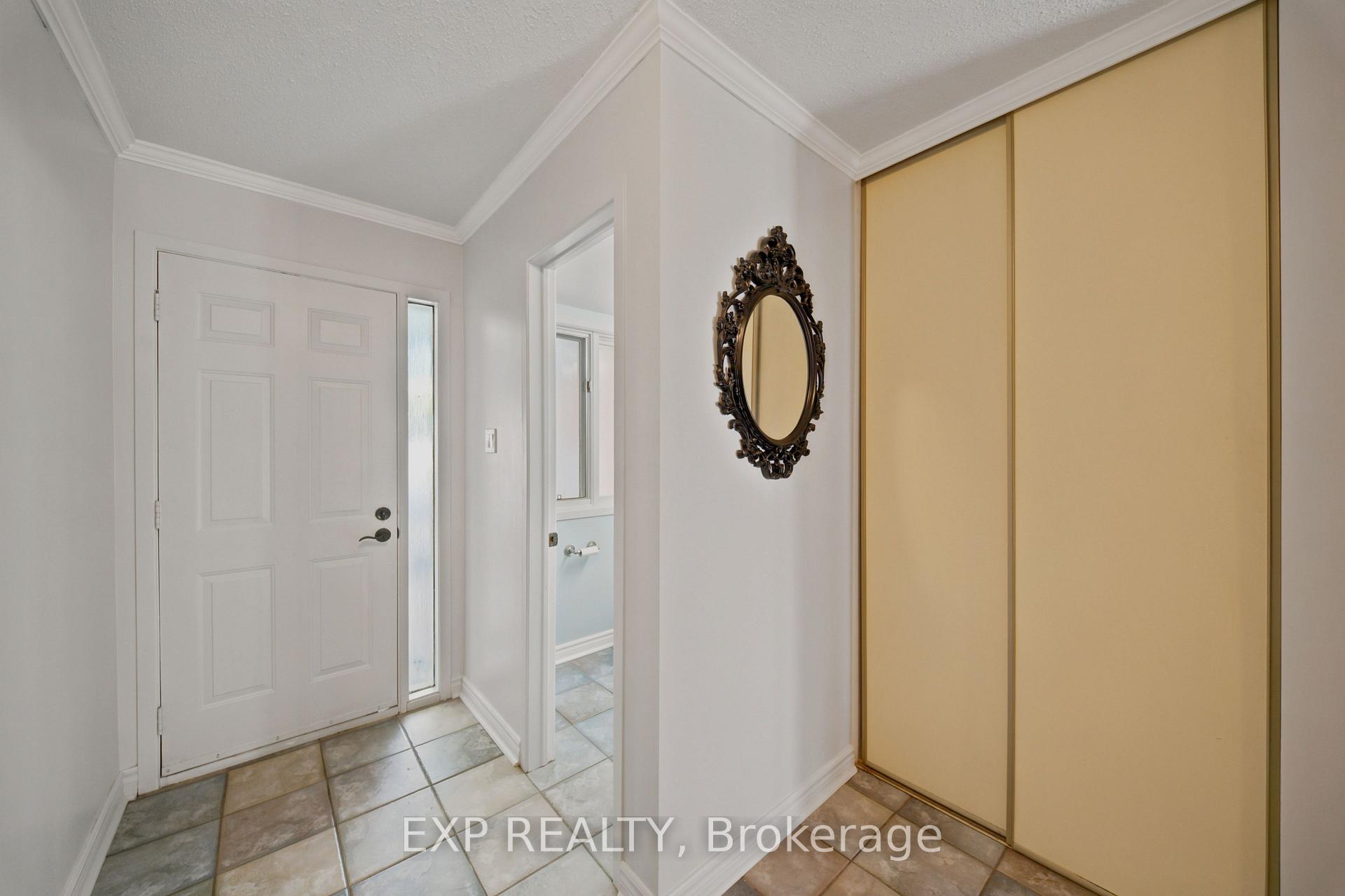 Photo 2 of 574 Latour Crescent, Ottawa, Fallingbrook/Gardenway South — HOMEH
