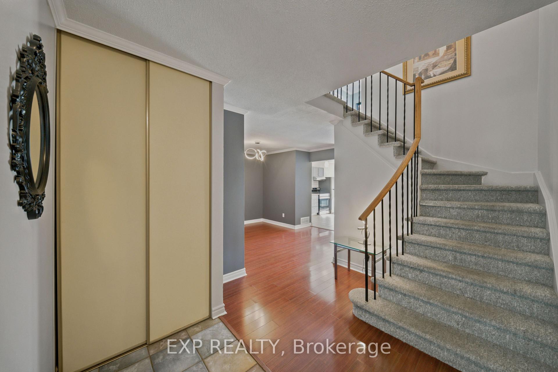Photo 11 of 574 Latour Crescent, Ottawa, Fallingbrook/Gardenway South — HOMEH