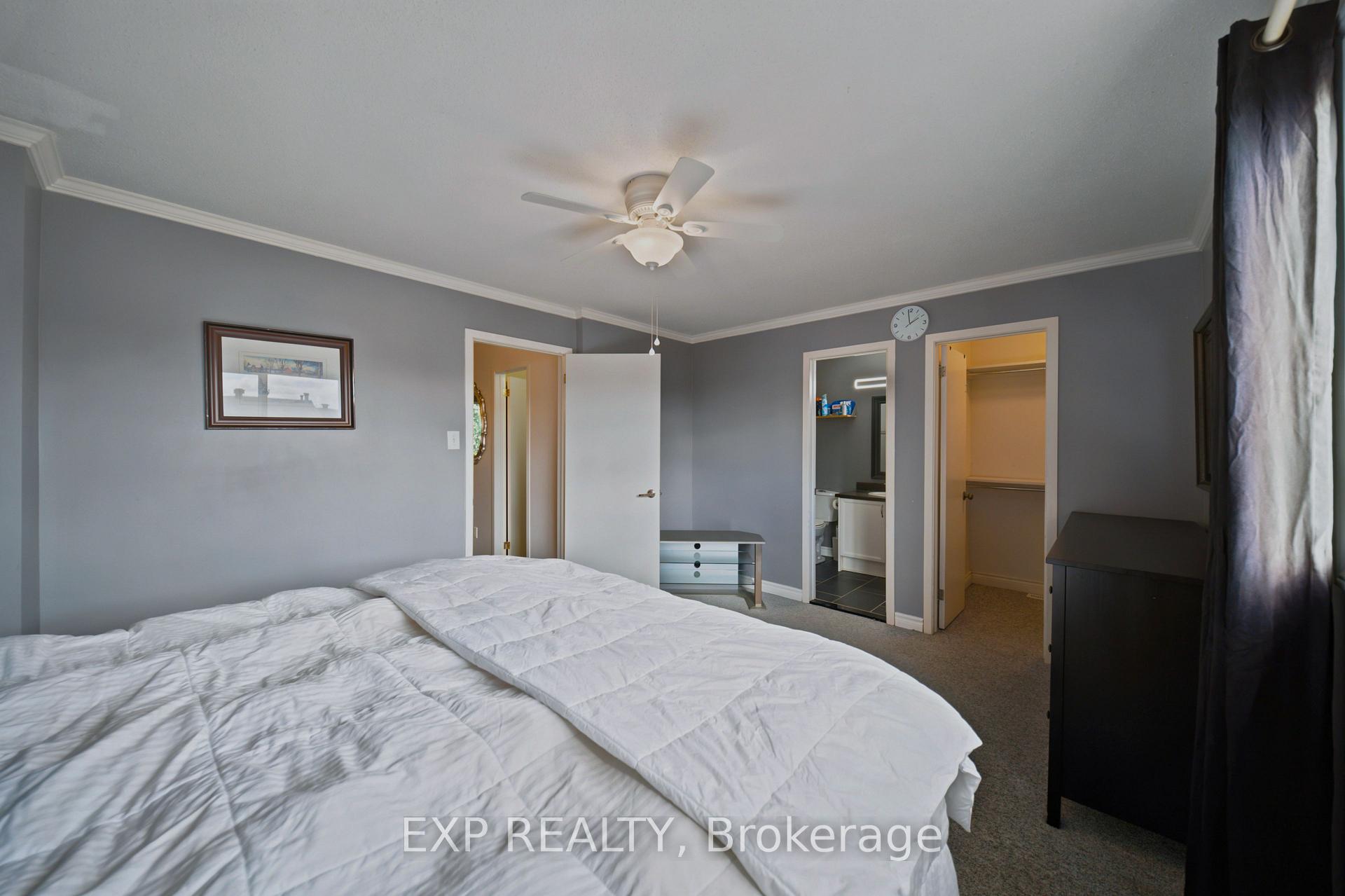 Photo 14 of 574 Latour Crescent, Ottawa, Fallingbrook/Gardenway South — HOMEH