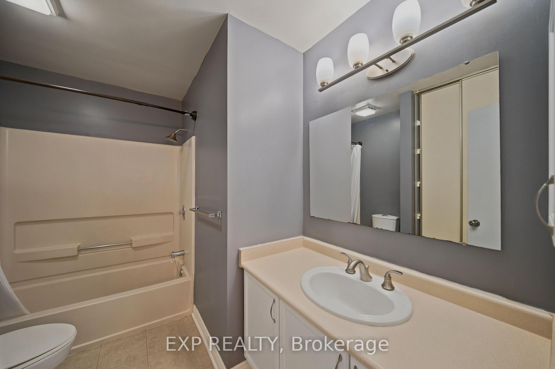 Photo 21 of 574 Latour Crescent, Ottawa, Fallingbrook/Gardenway South — HOMEH