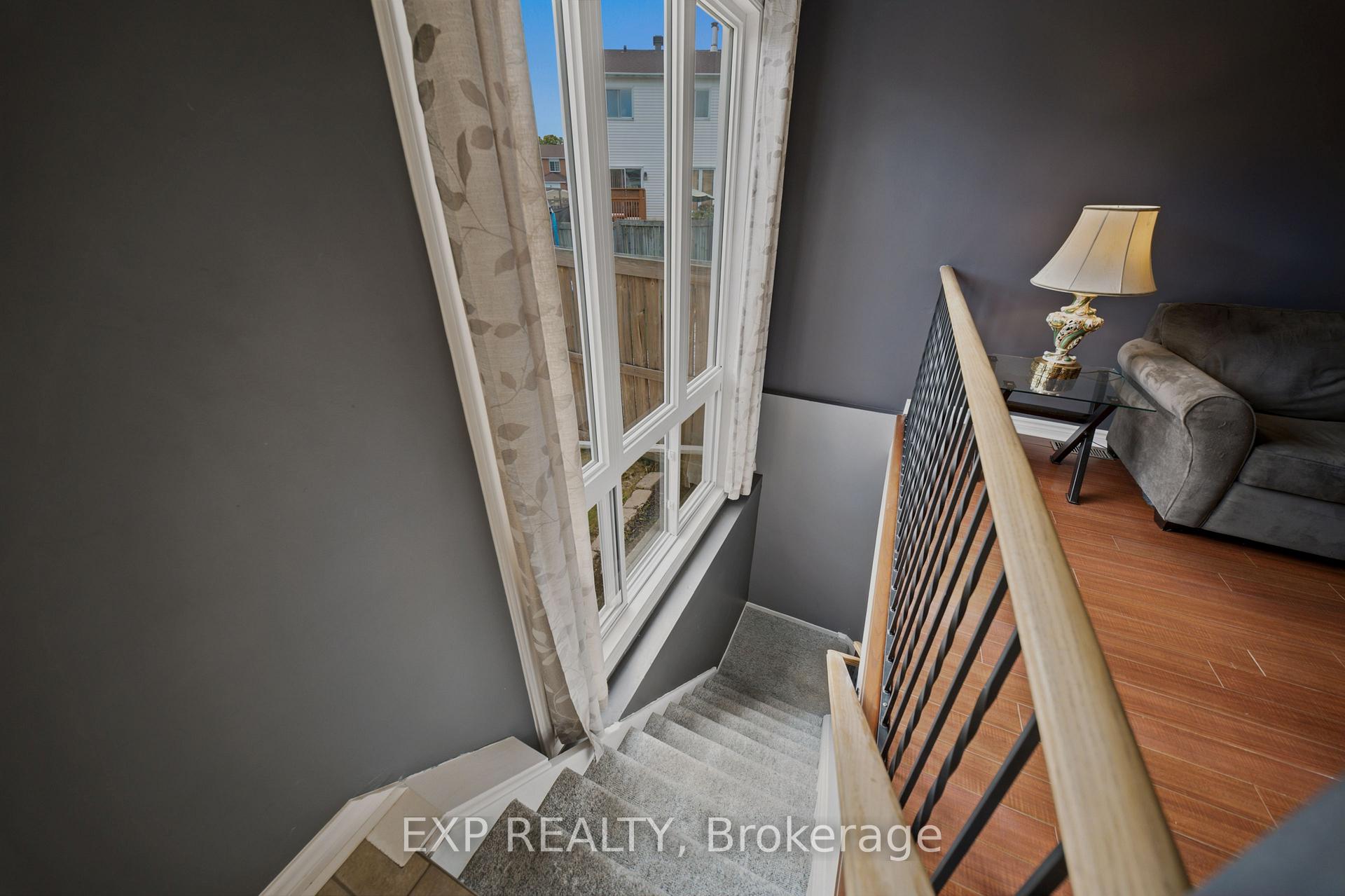 Photo 22 of 574 Latour Crescent, Ottawa, Fallingbrook/Gardenway South — HOMEH