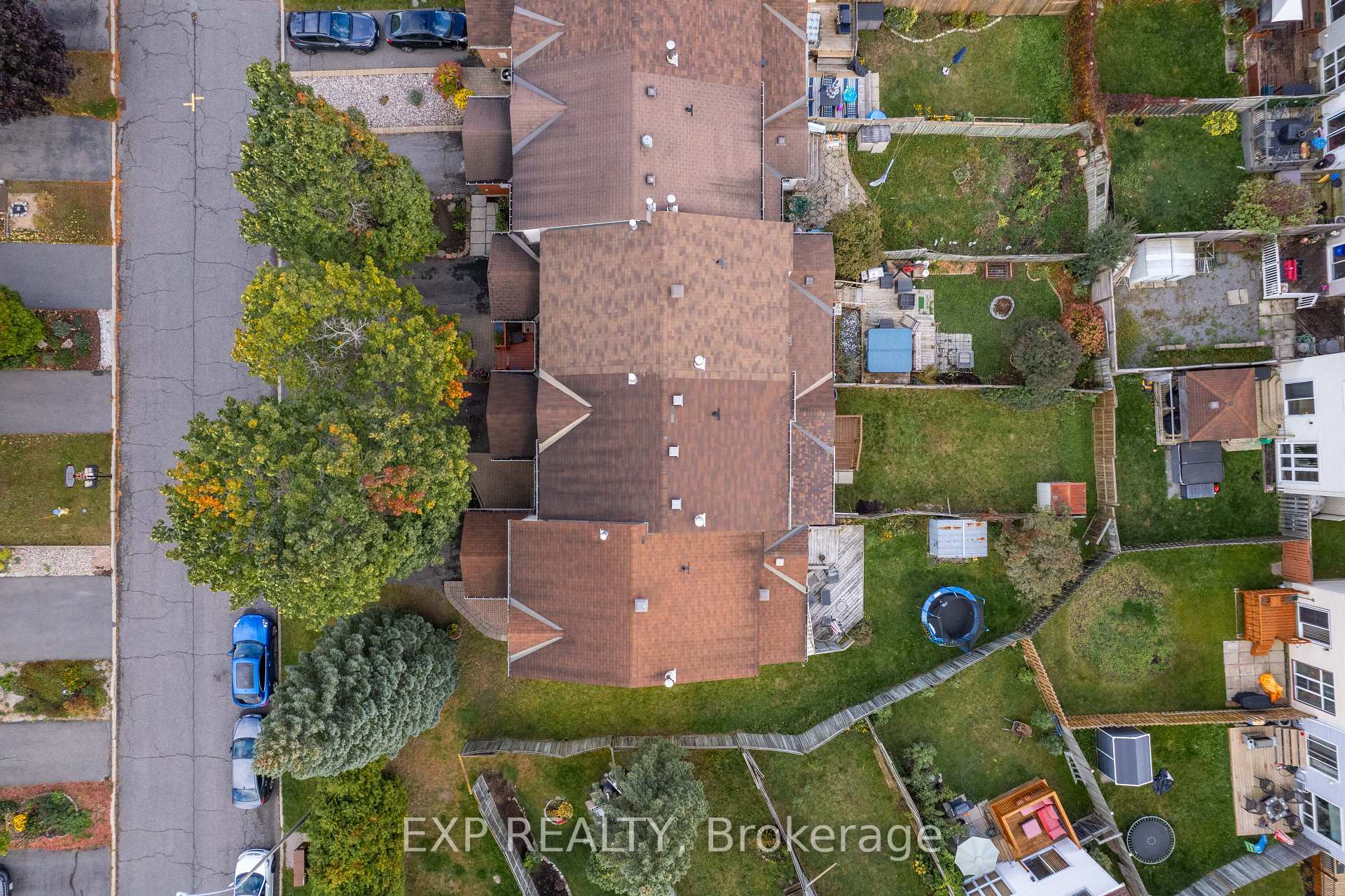 Photo 28 of 574 Latour Crescent, Ottawa, Fallingbrook/Gardenway South — HOMEH