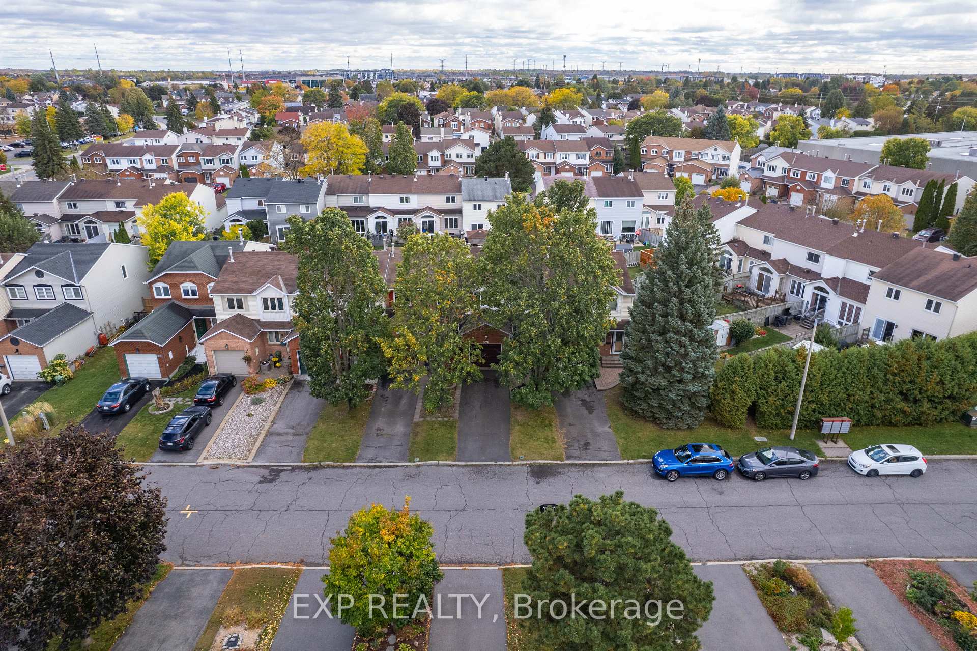 Photo 29 of 574 Latour Crescent, Ottawa, Fallingbrook/Gardenway South — HOMEH