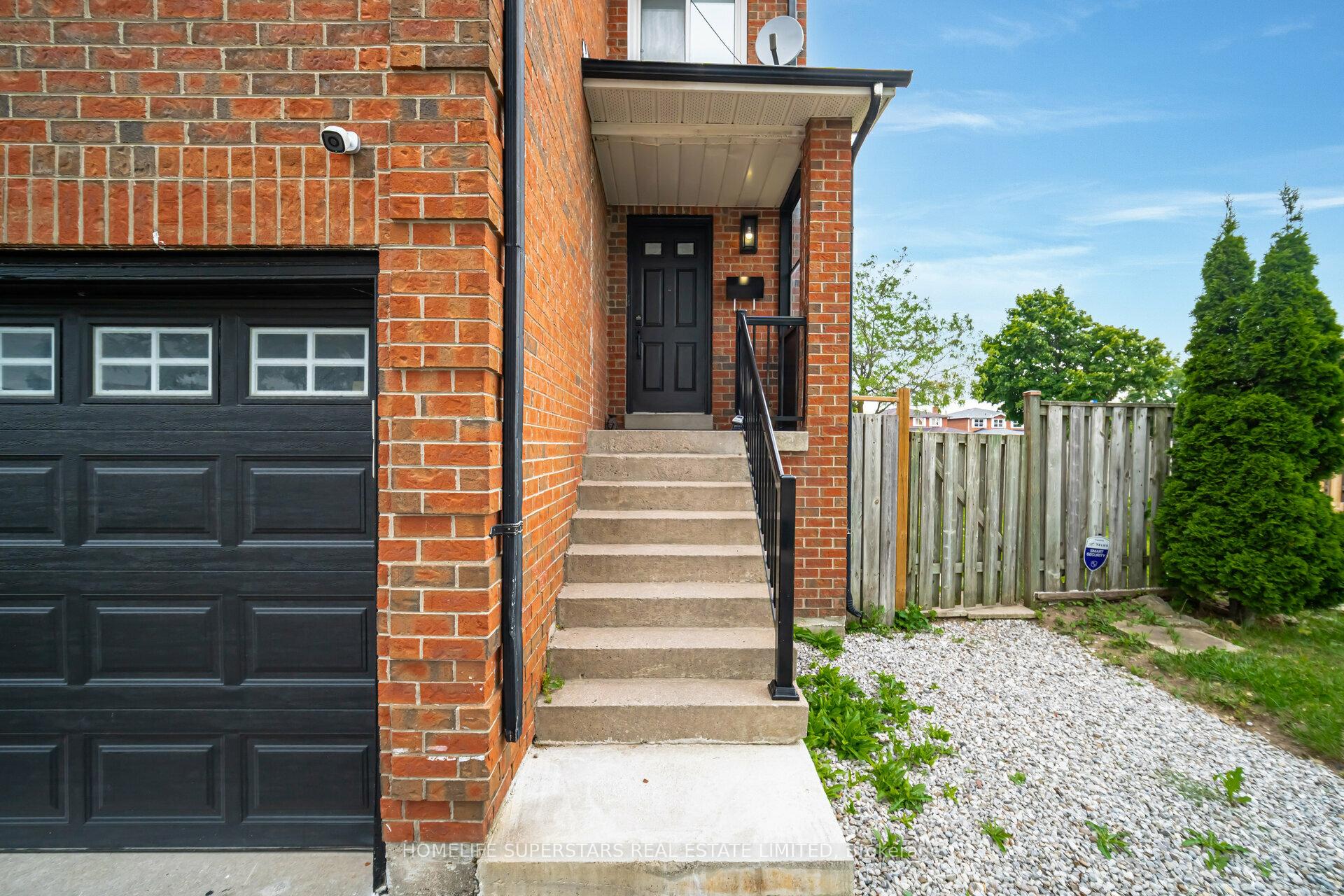Photo 3 of 3 New Seabury Drive, Vaughan, Glen Shields — HOMEH