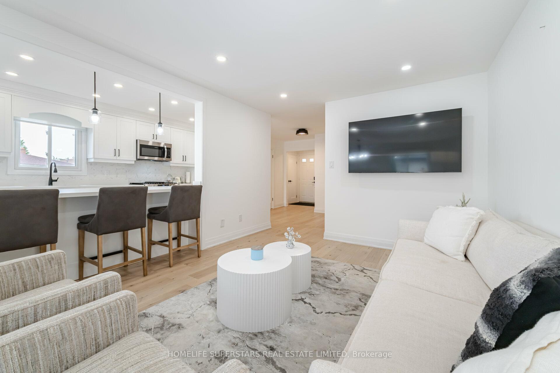 Photo 9 of 3 New Seabury Drive, Vaughan, Glen Shields — HOMEH