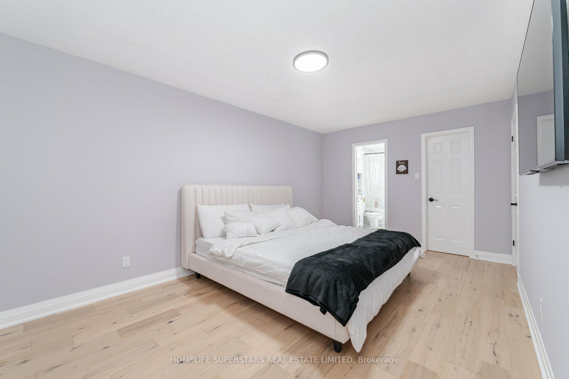 Photo 14 of 3 New Seabury Drive, Vaughan, Glen Shields — HOMEH