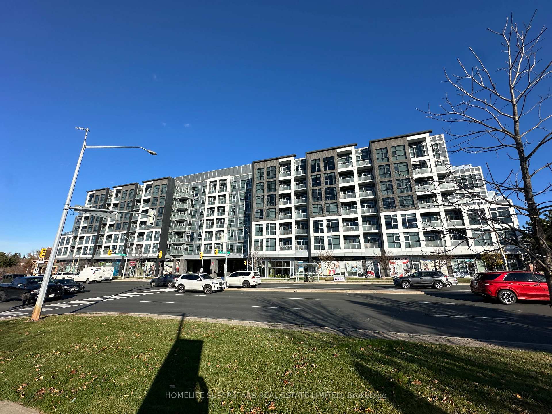 Photo of Unit 309, 8763 Bayview Avenue
