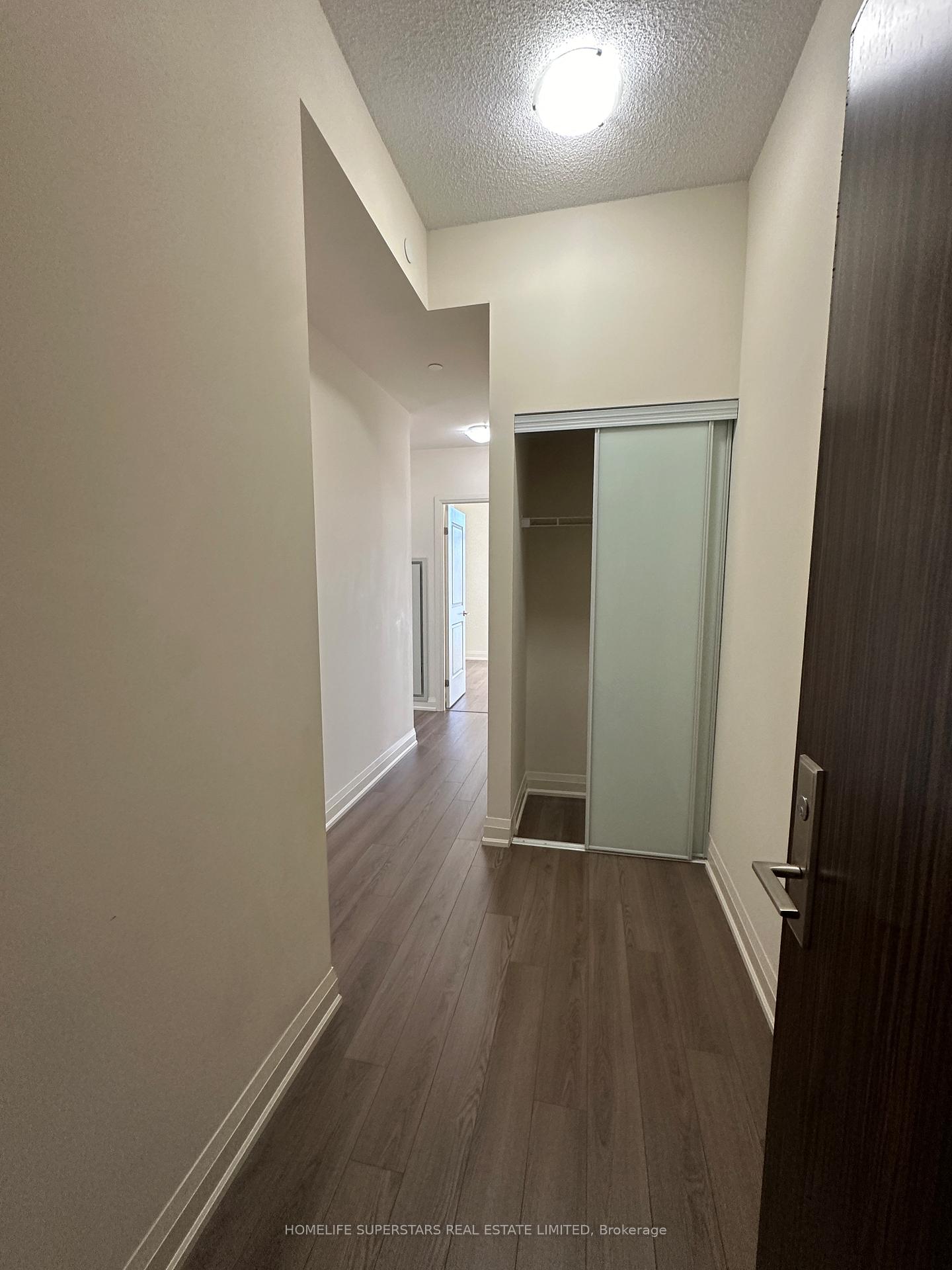 Photo 2 of Unit 309, 8763 Bayview Avenue, Richmond Hill, Doncrest — HOMEH