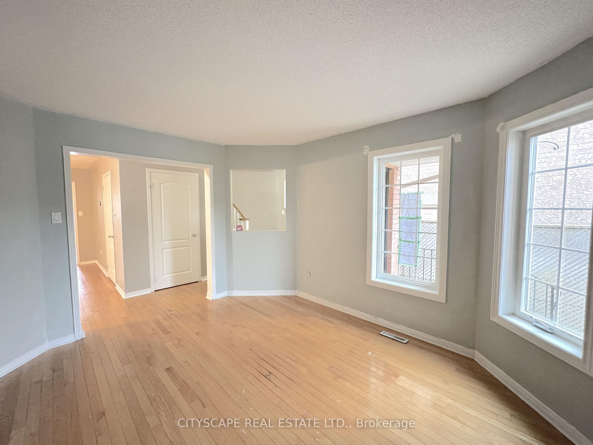 Photo 8 of 8 Safari Court, Brampton, Snelgrove — HOMEH