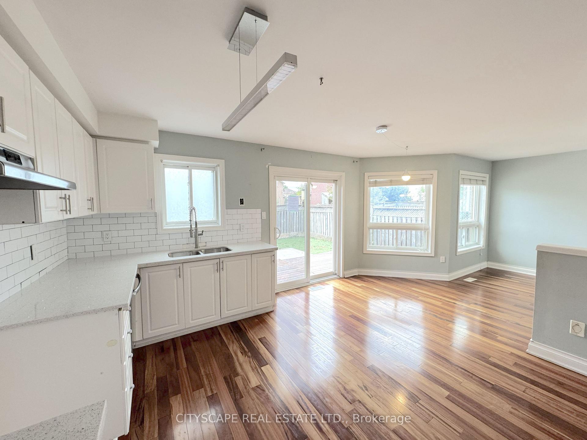 Photo 15 of 8 Safari Court, Brampton, Snelgrove — HOMEH