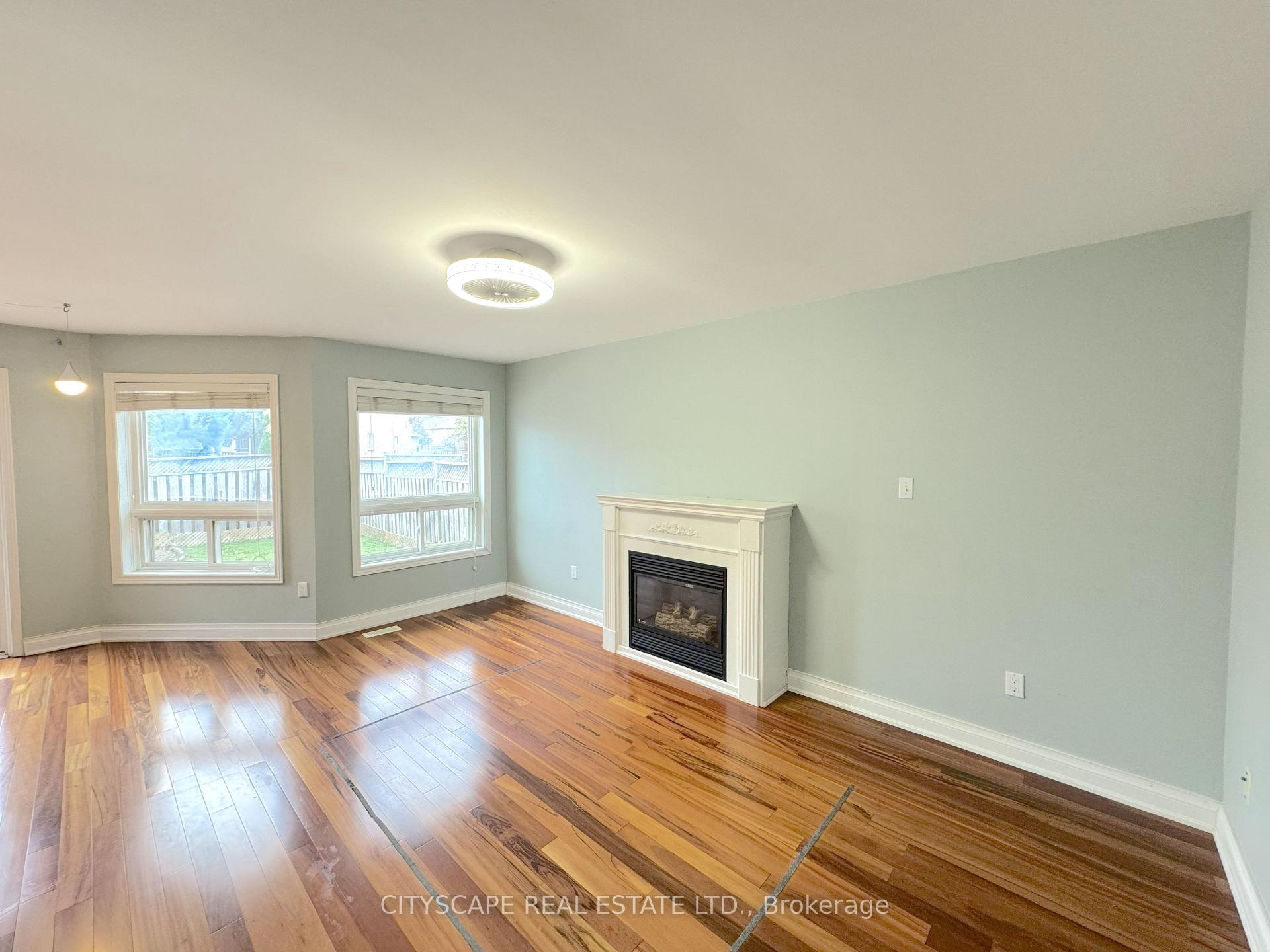 Photo 17 of 8 Safari Court, Brampton, Snelgrove — HOMEH